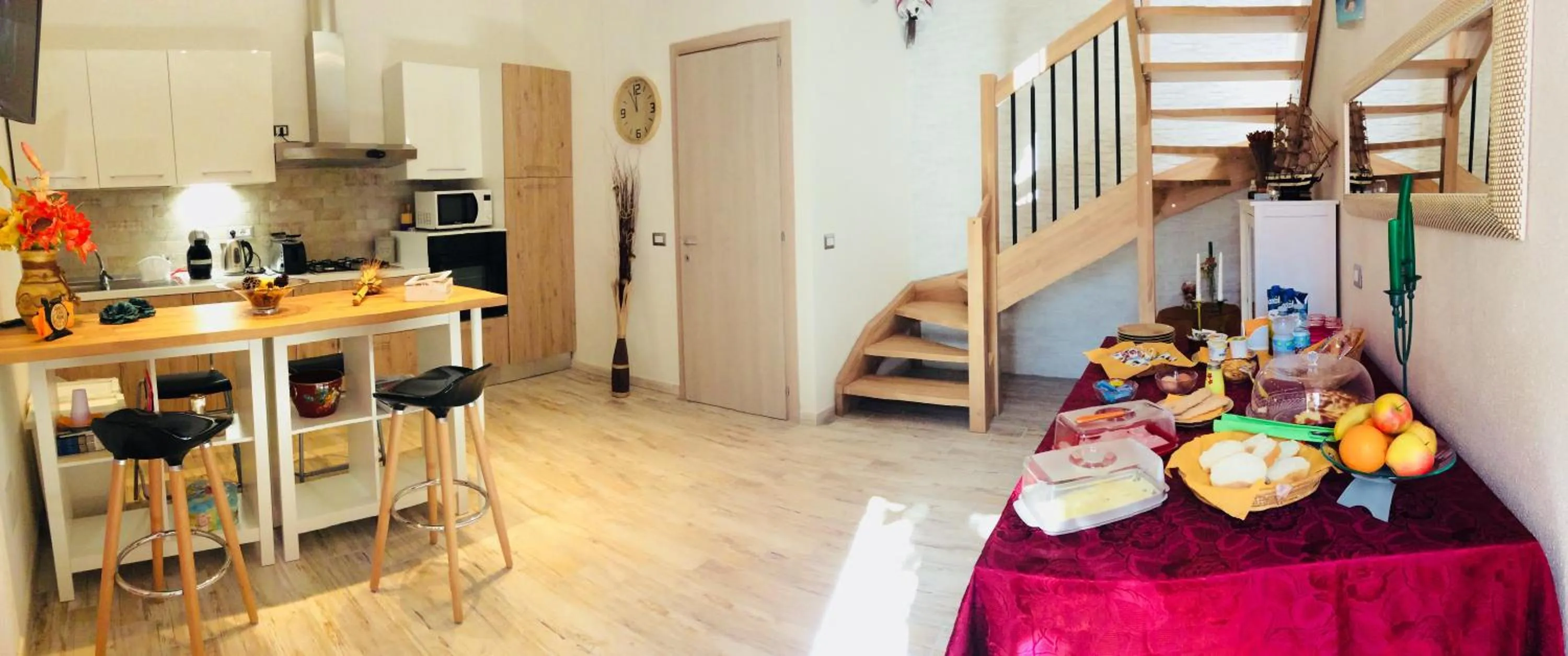 Breakfast in La Perla del Sud