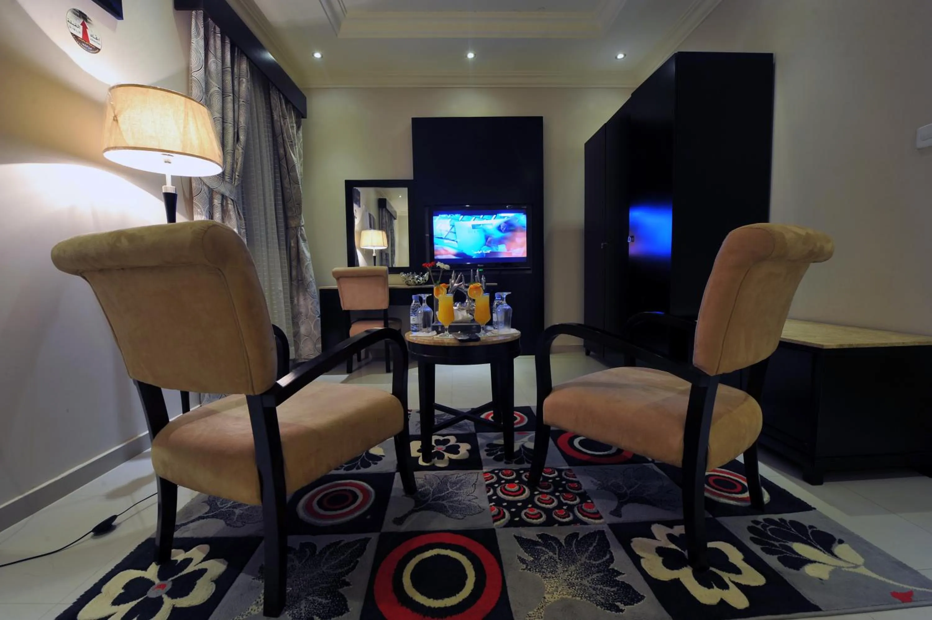 Living room in Al Janaderia Suites 7