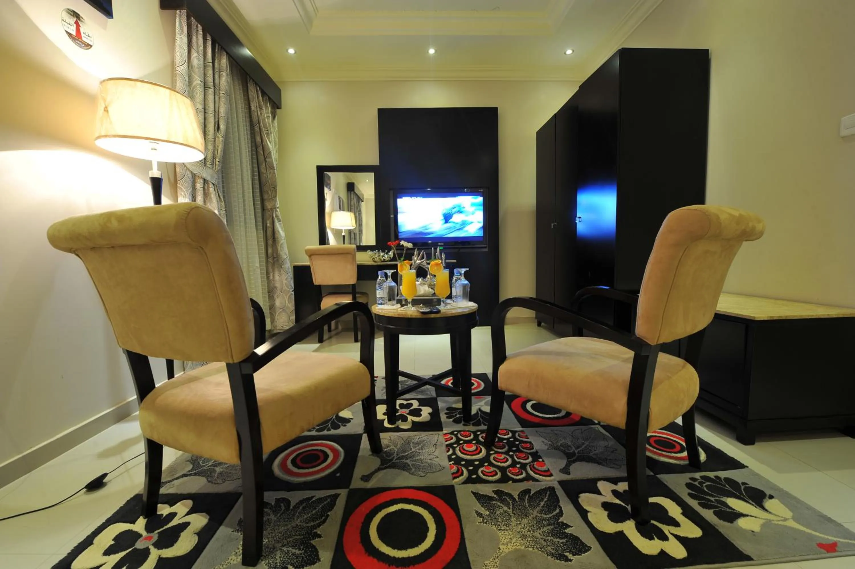 Living room in Al Janaderia Suites 7