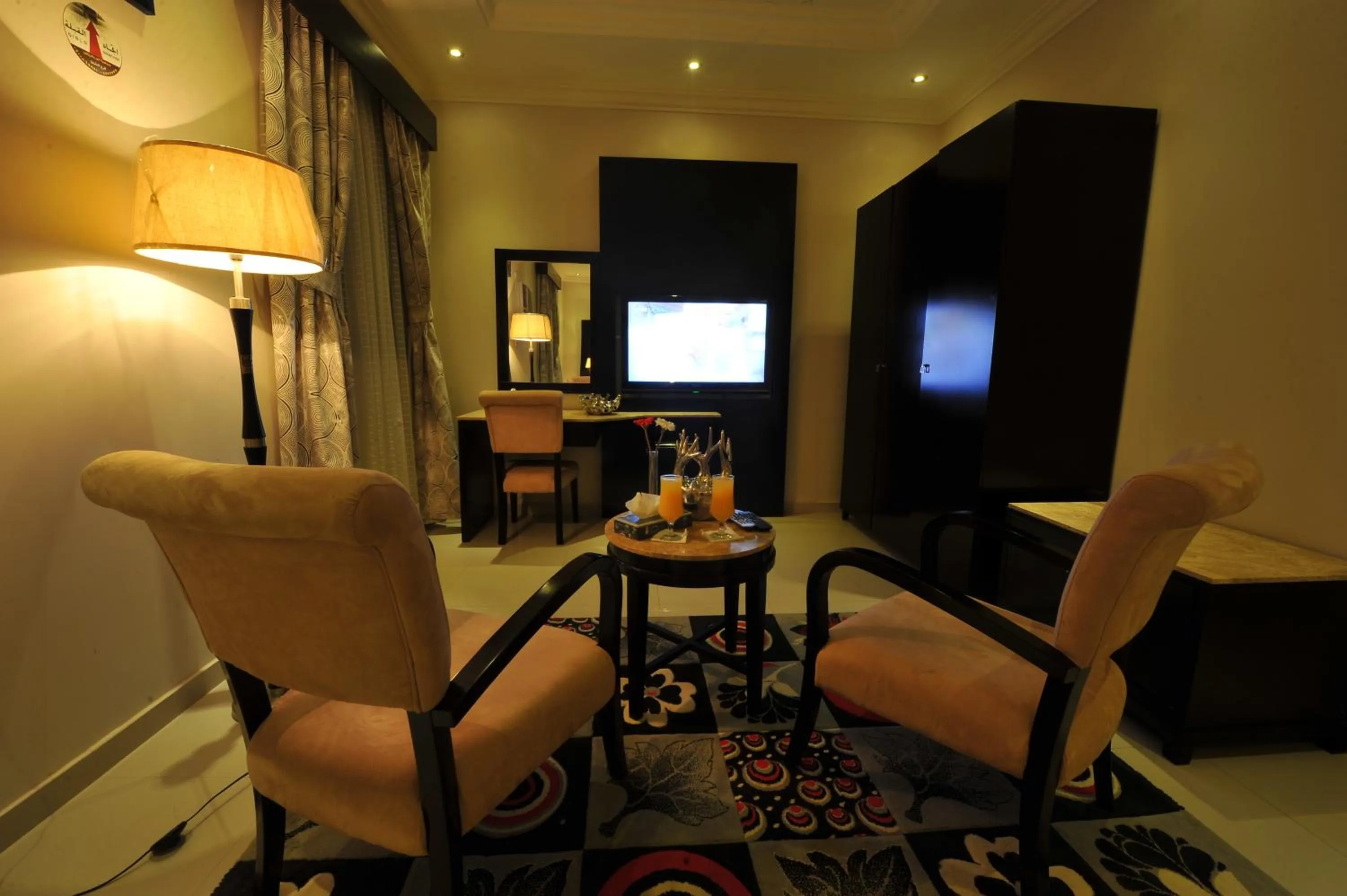 Living room in Al Janaderia Suites 7