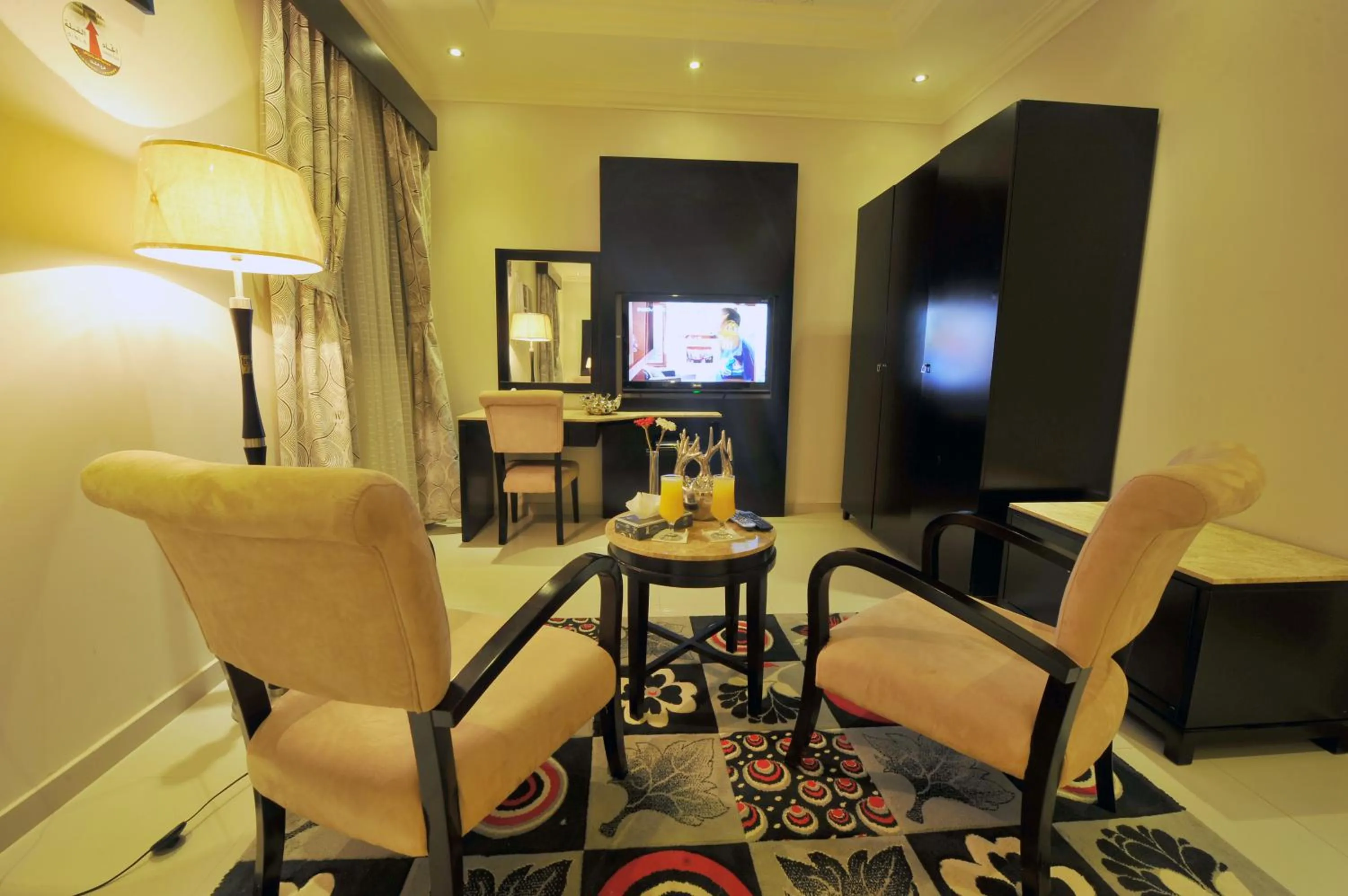 Living room in Al Janaderia Suites 7