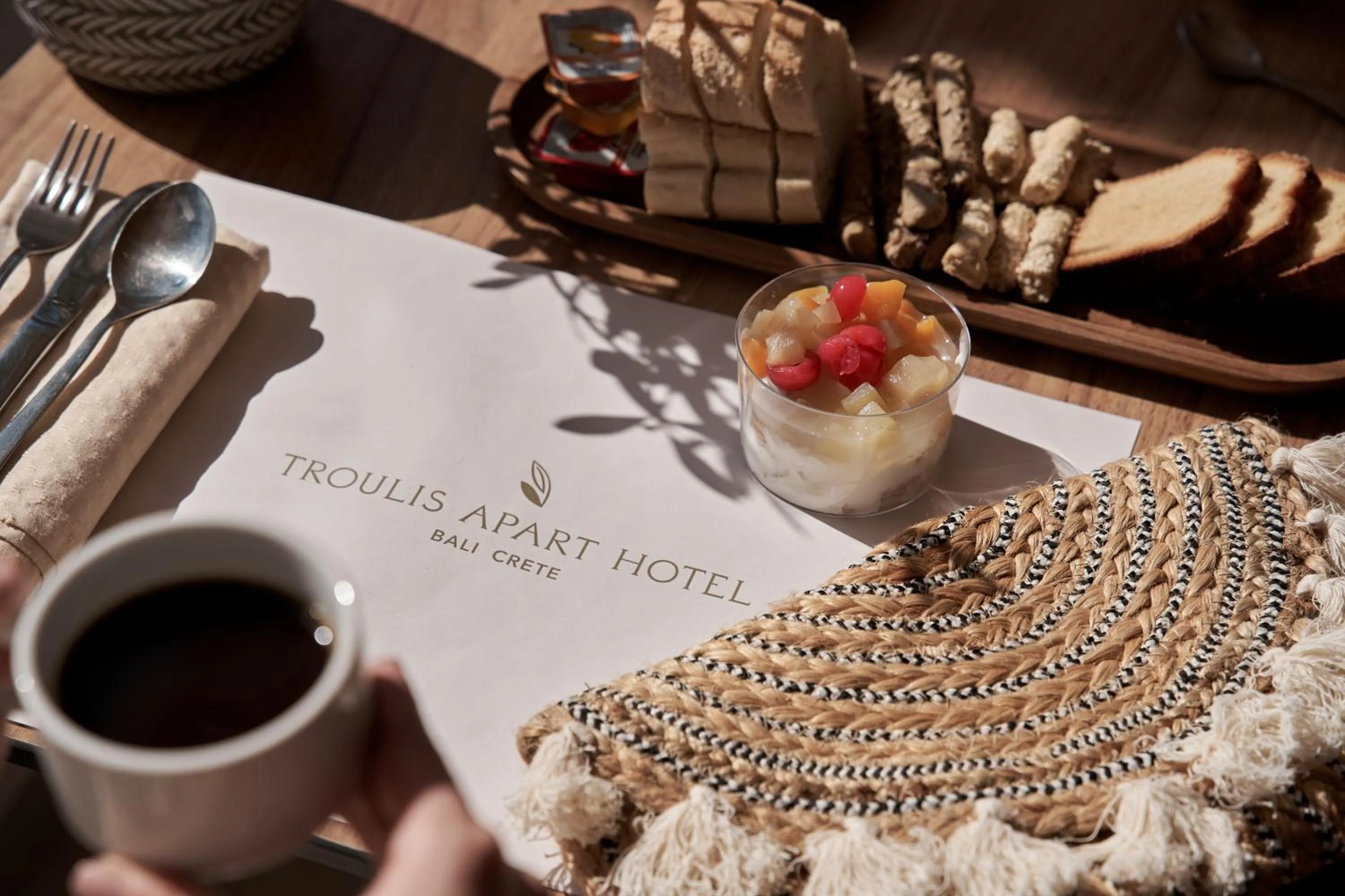 Breakfast in Troulis Apart-Hotel