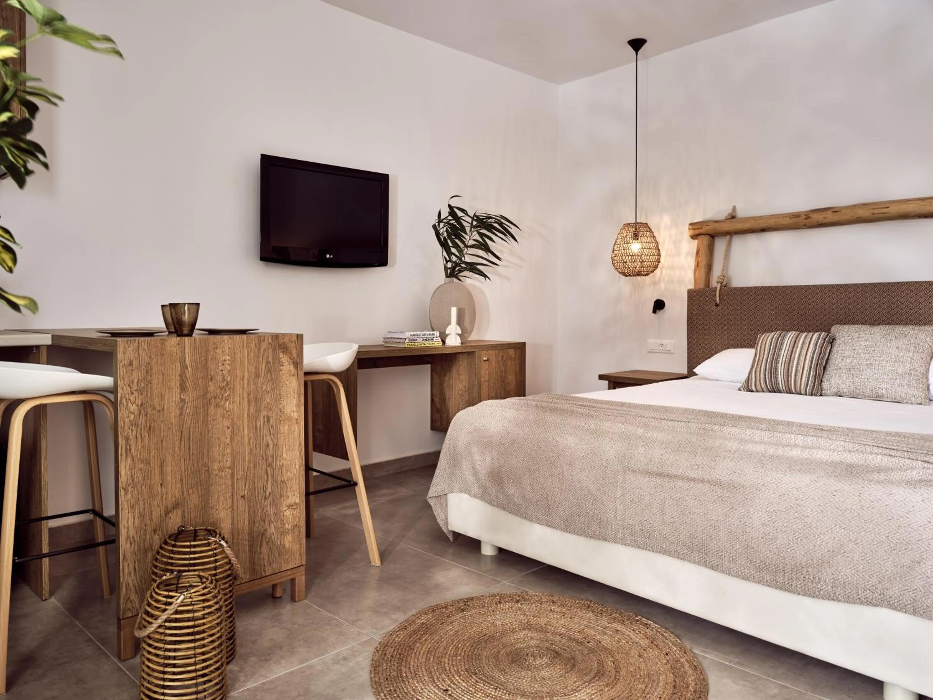 Photo of the whole room, Bed in Troulis Apart-Hotel