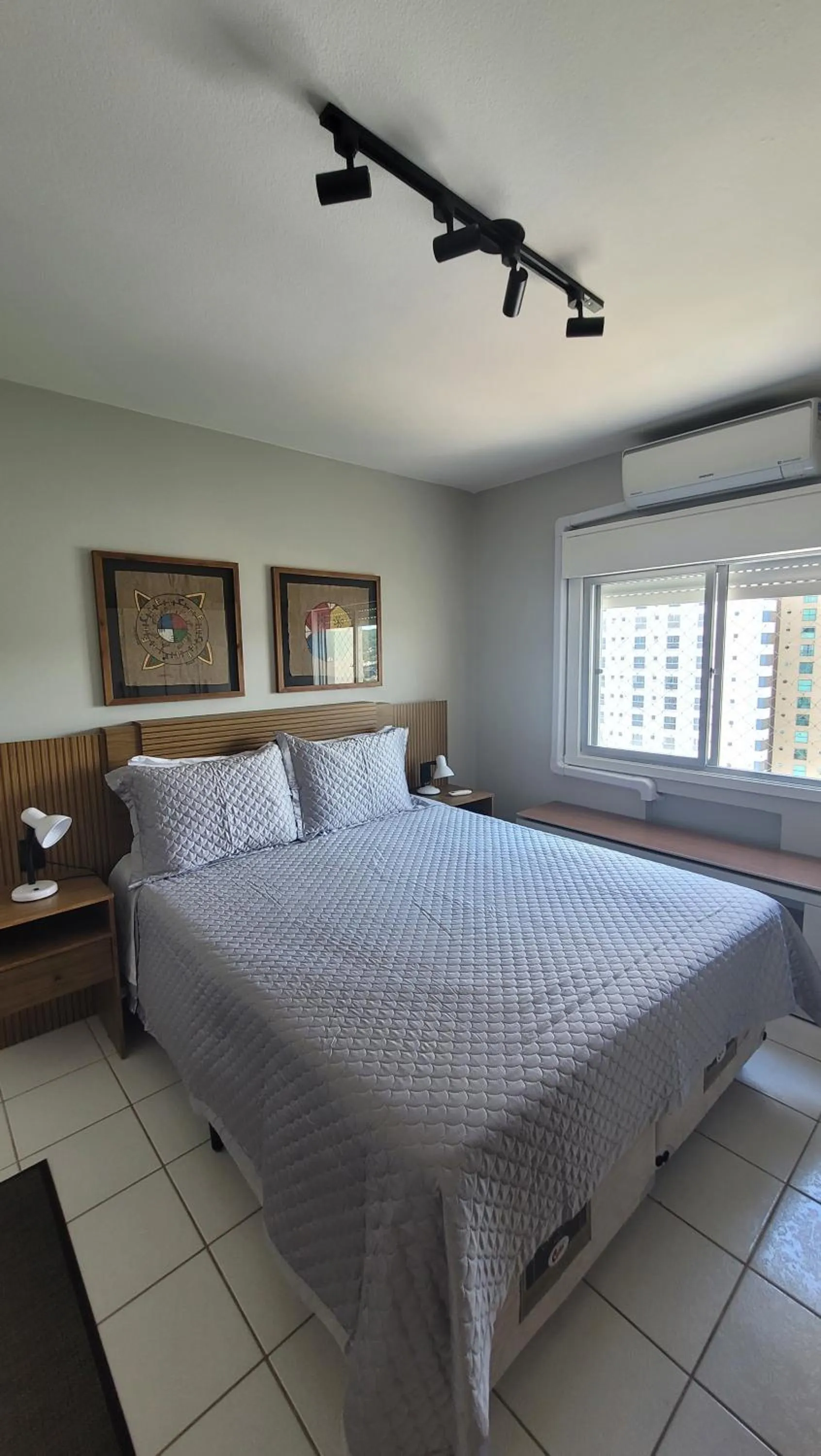 air conditioner, Bed in Apto na Quadra do Mar e Vista para o Rio