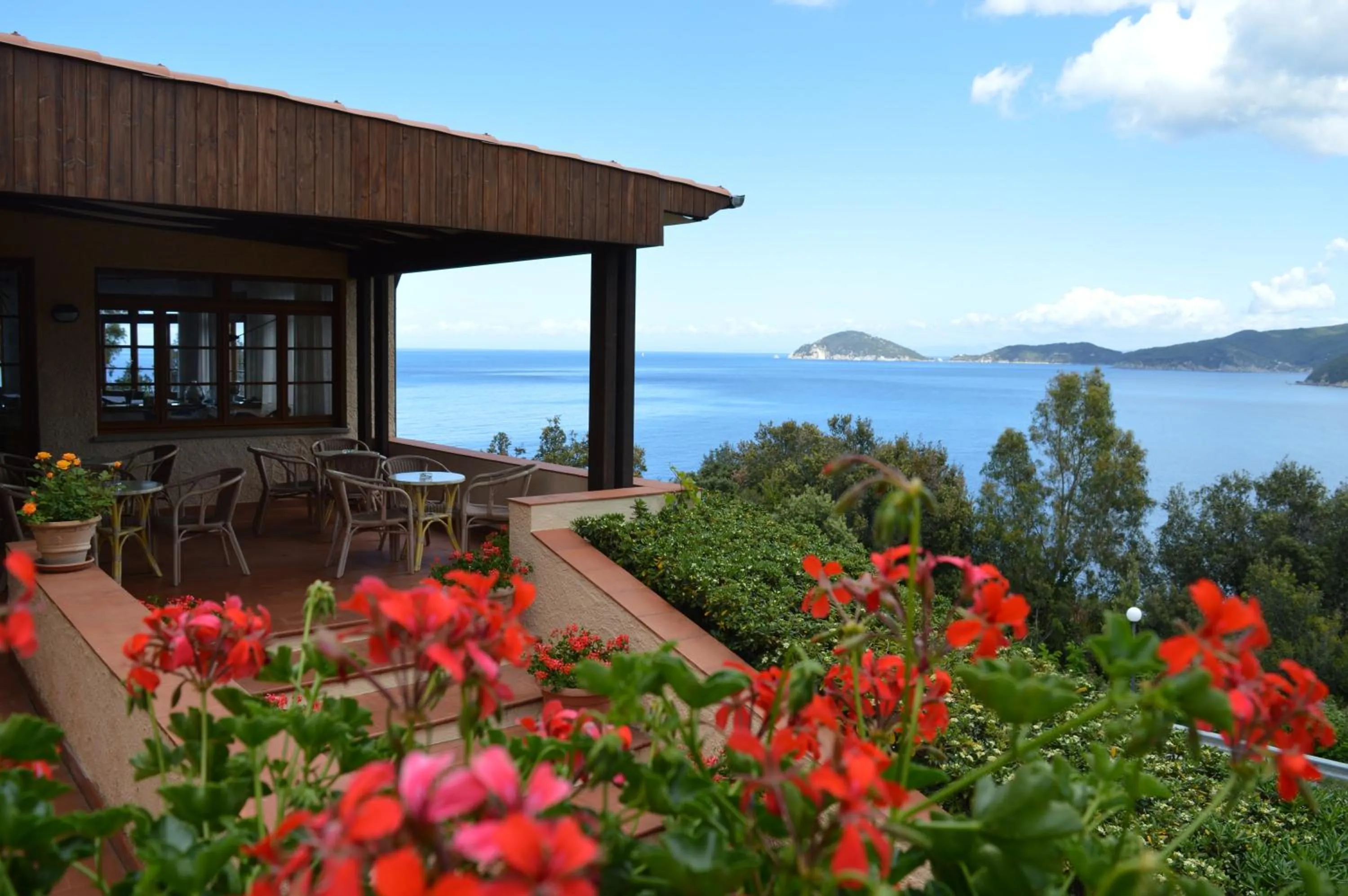 Facade/entrance in Albergo Le Briciole