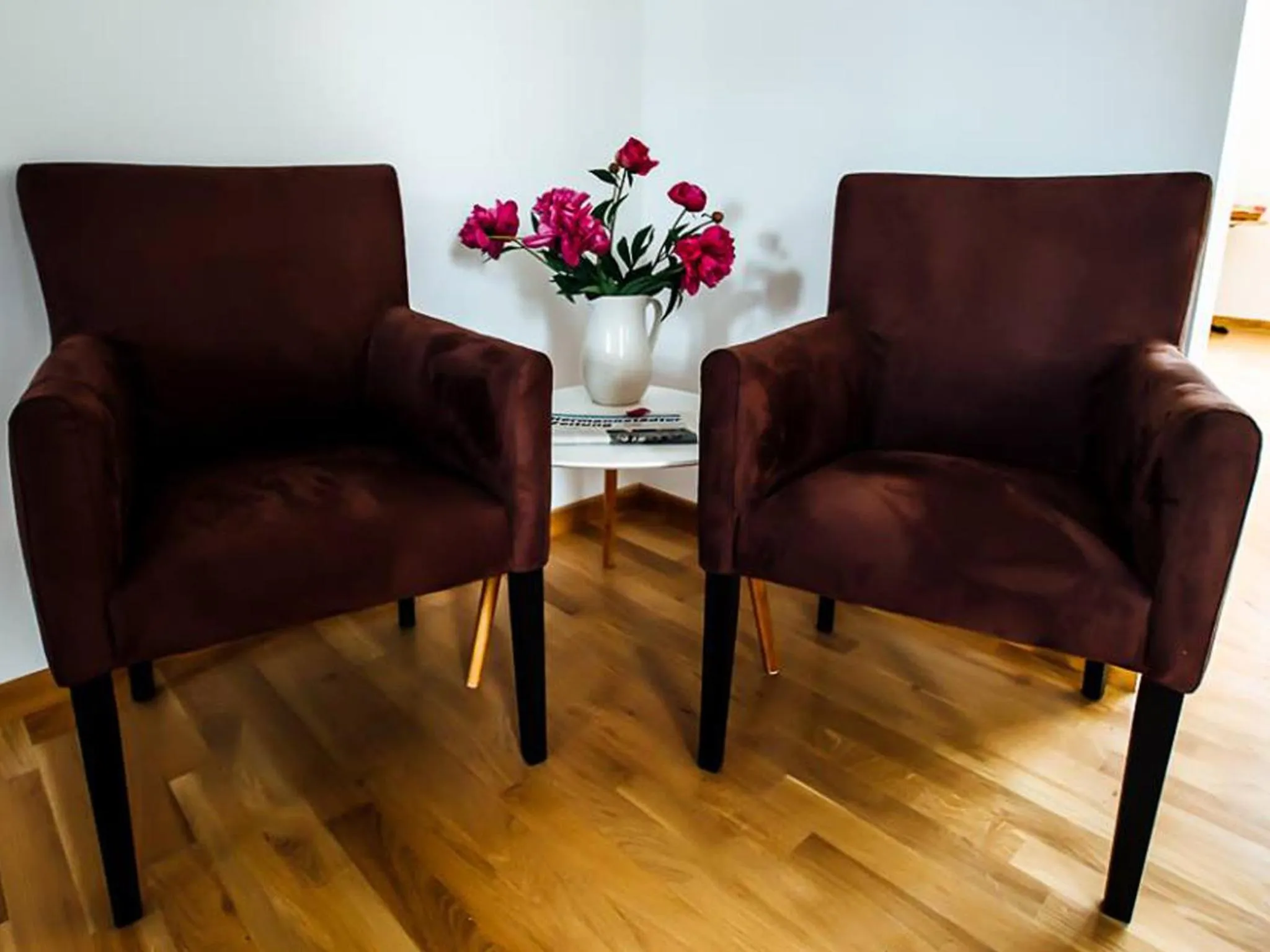 Seating area in Republique