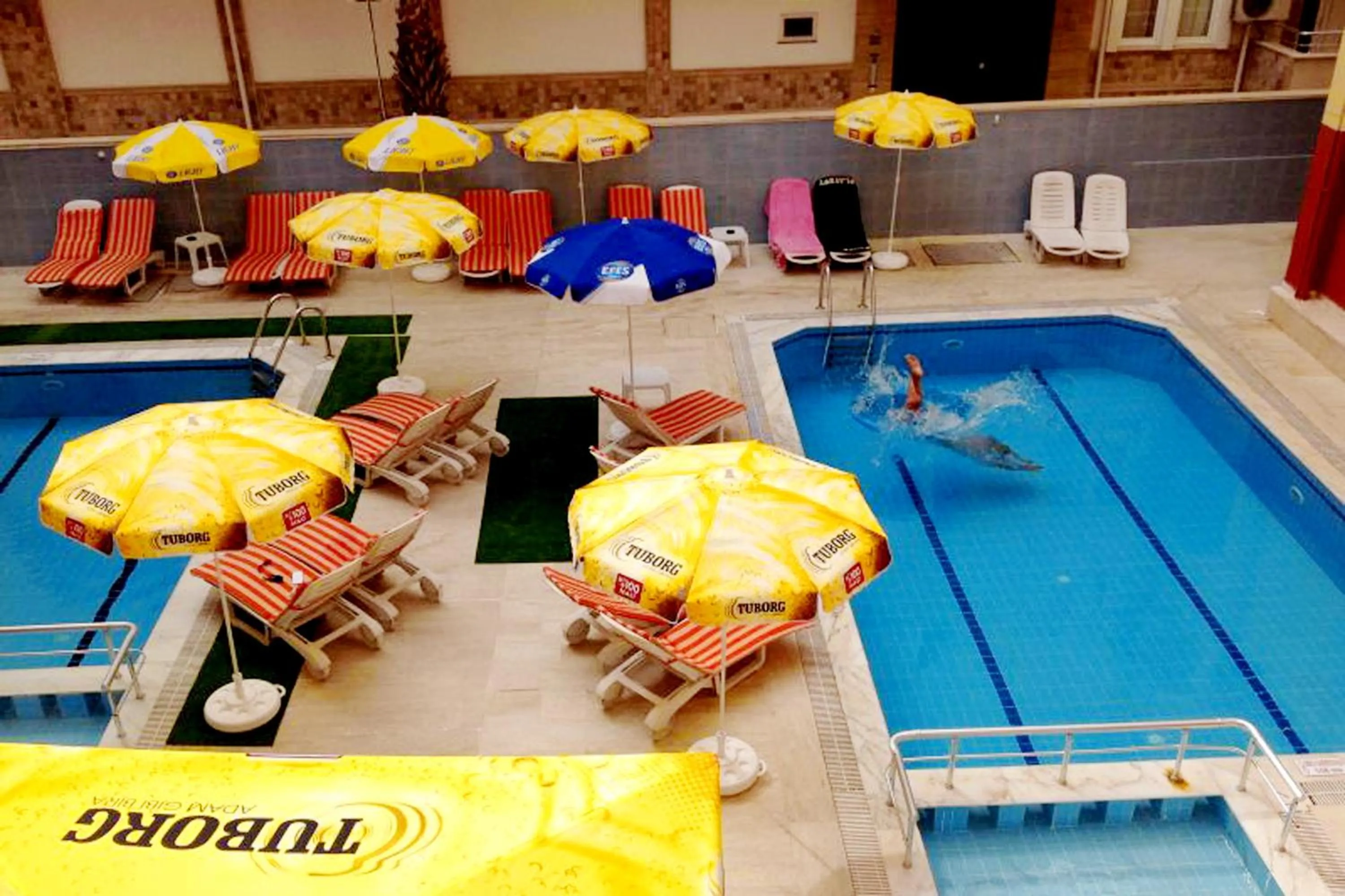 Swimming pool in Baronessa Apart Hotel