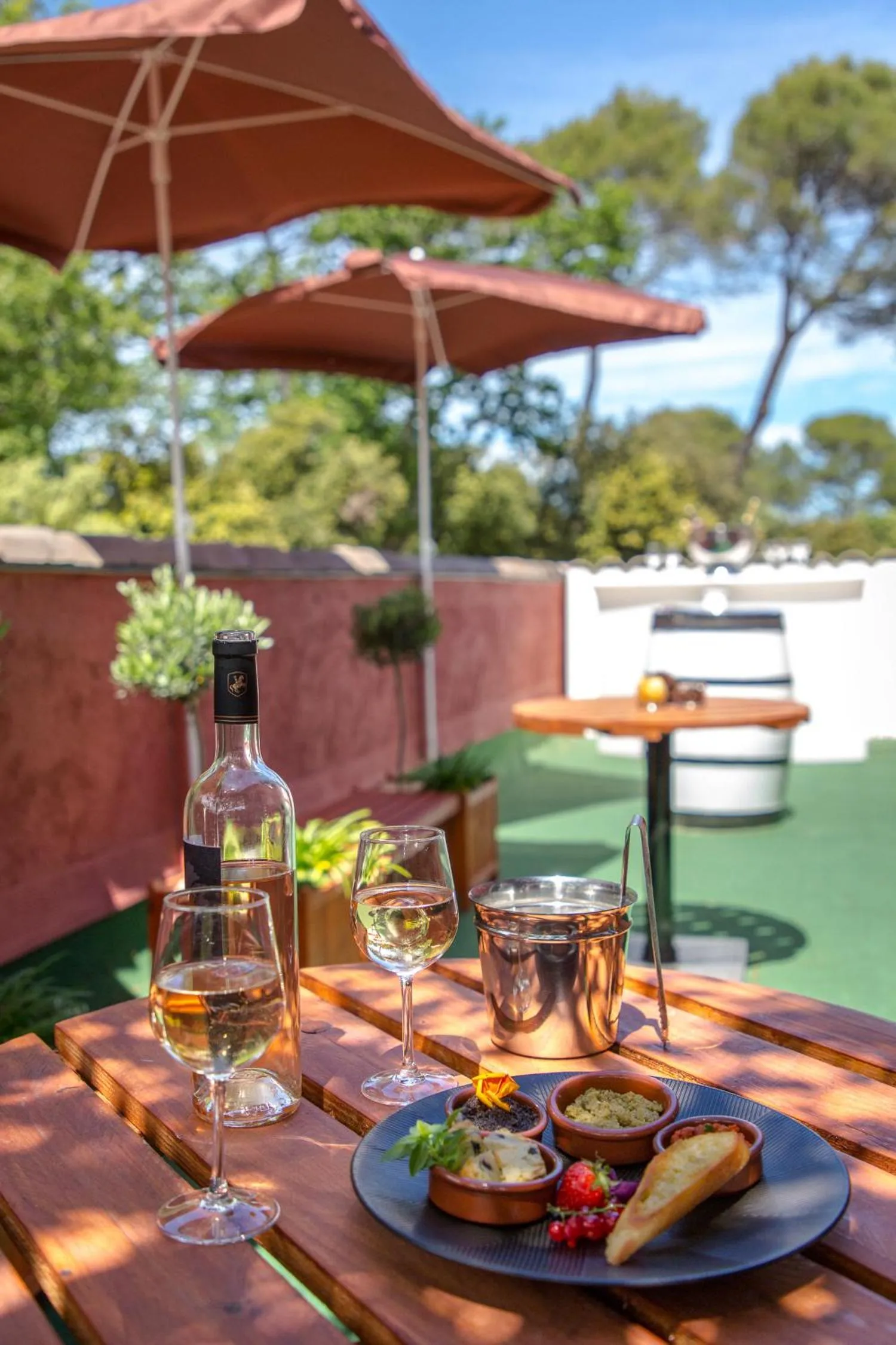 Balcony/Terrace in Les Pins Blancs en Provence