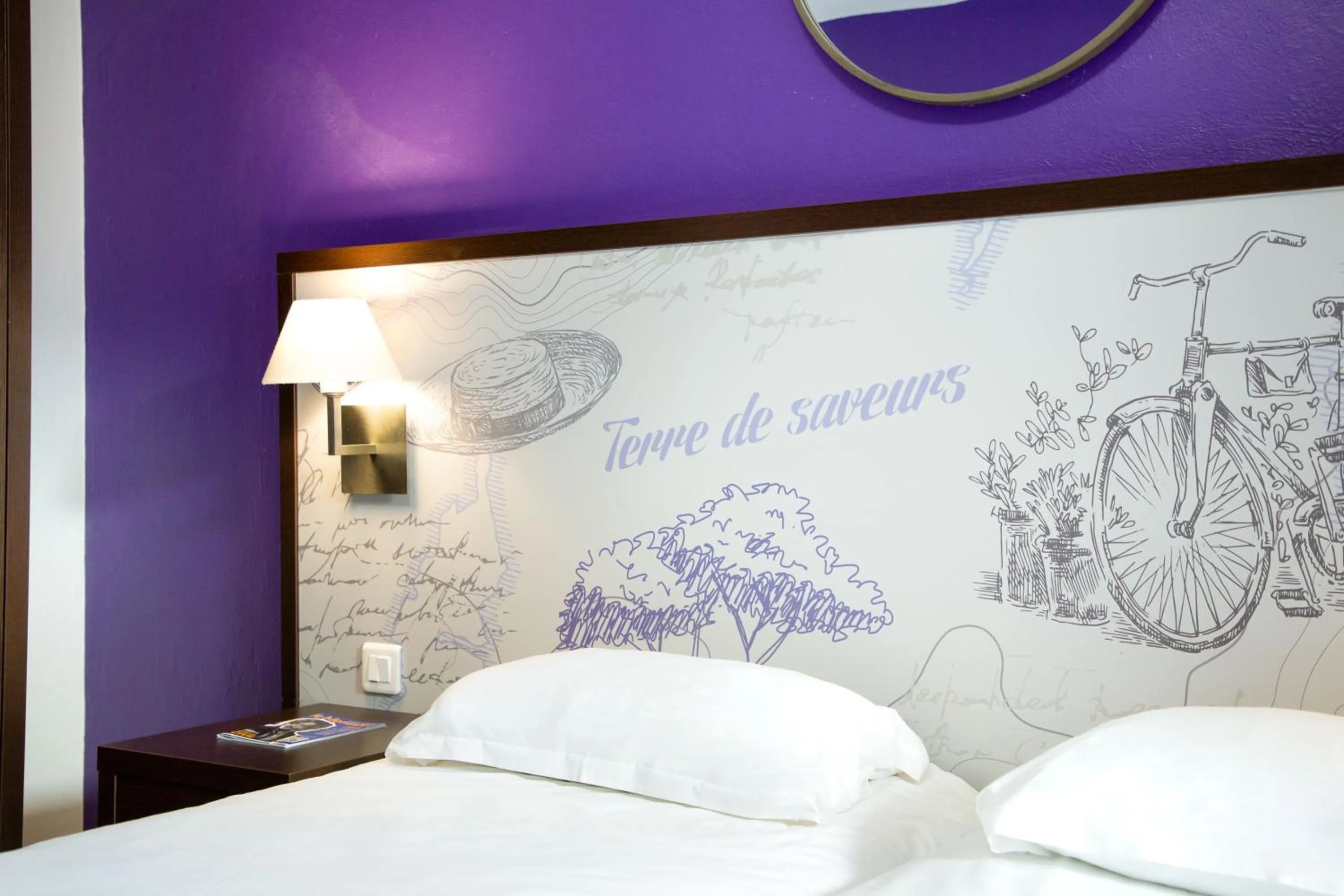 Bed in Les Pins Blancs en Provence