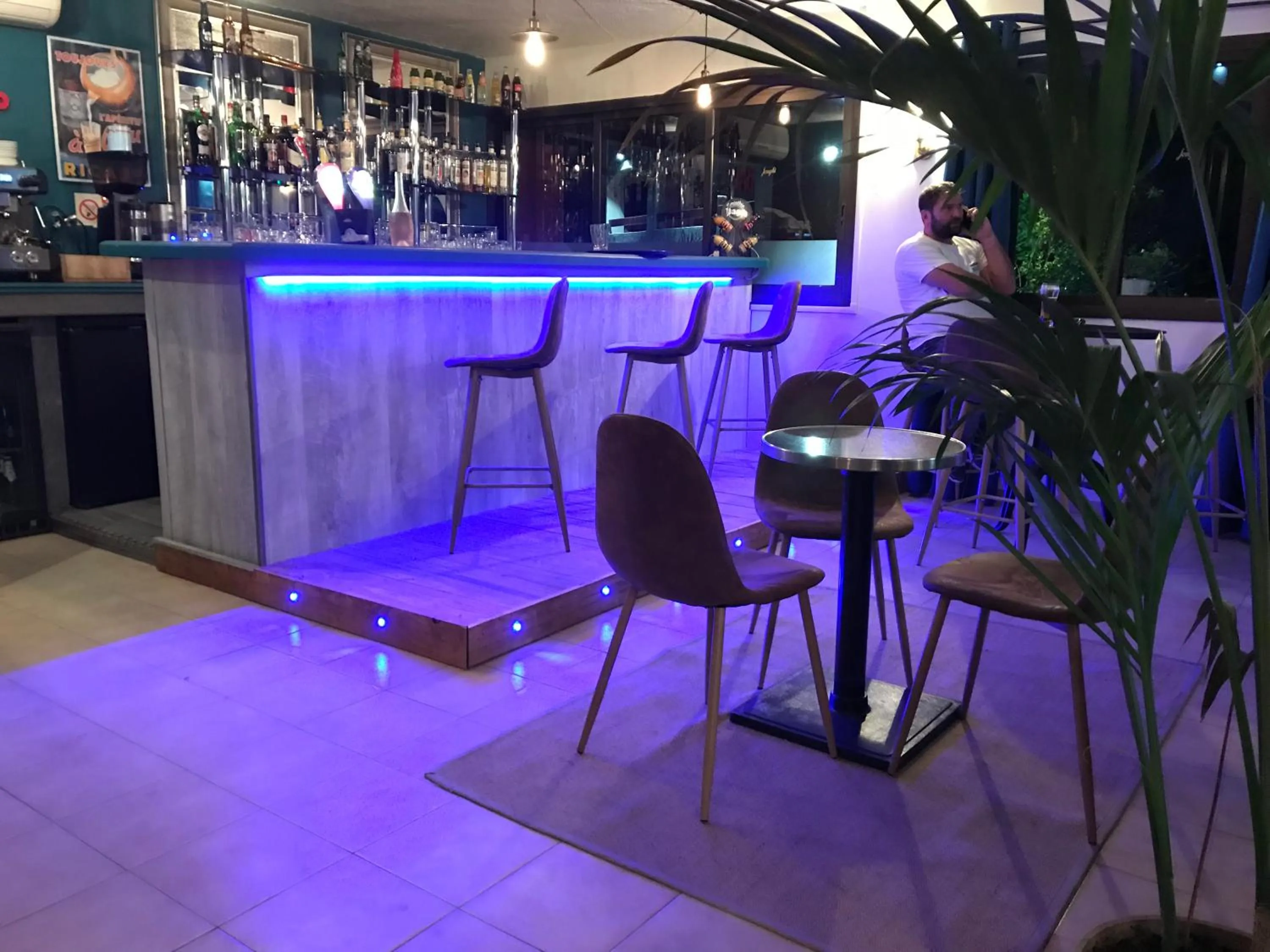 Lounge or bar in Les Pins Blancs en Provence