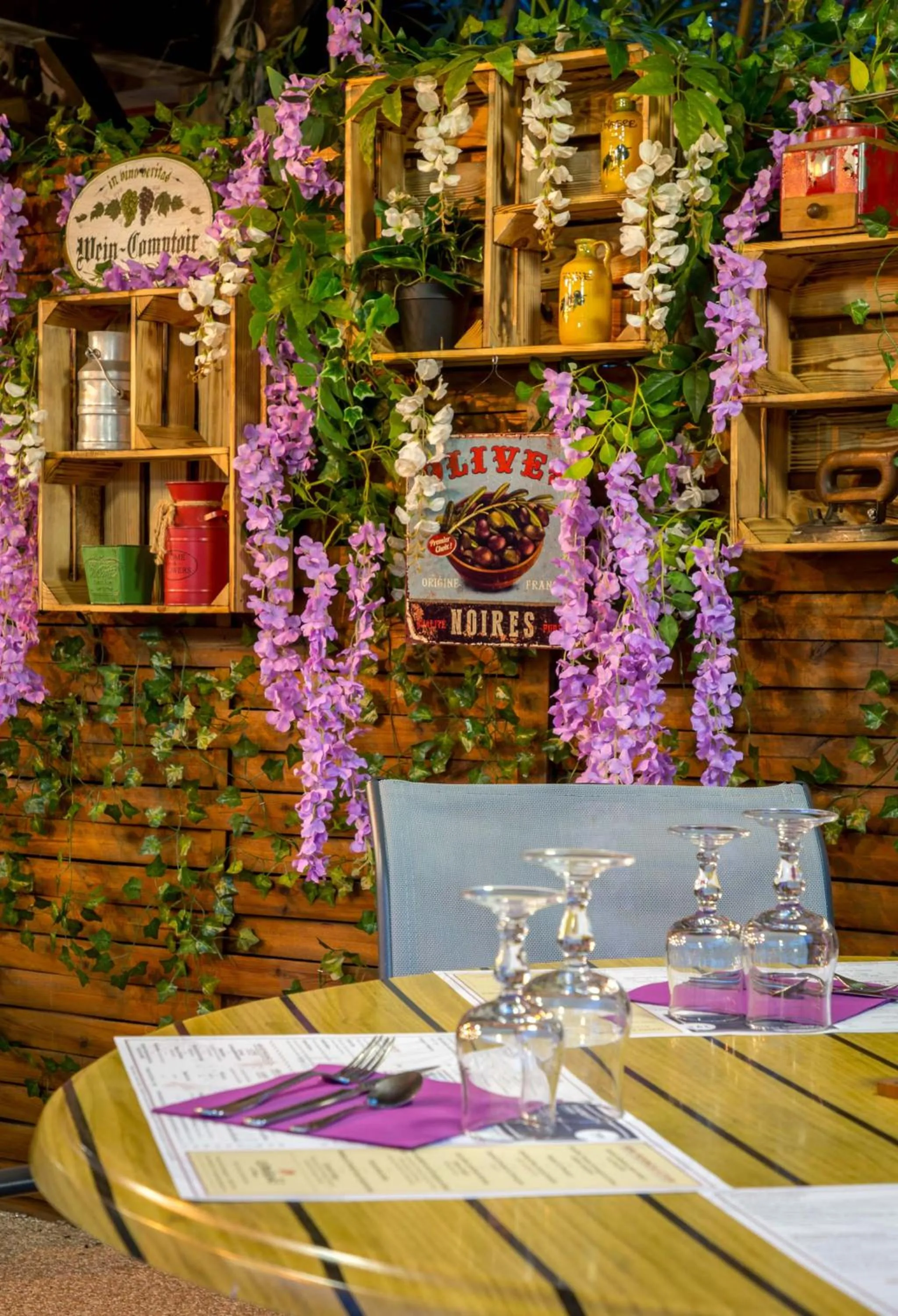 Les Pins Blancs en Provence