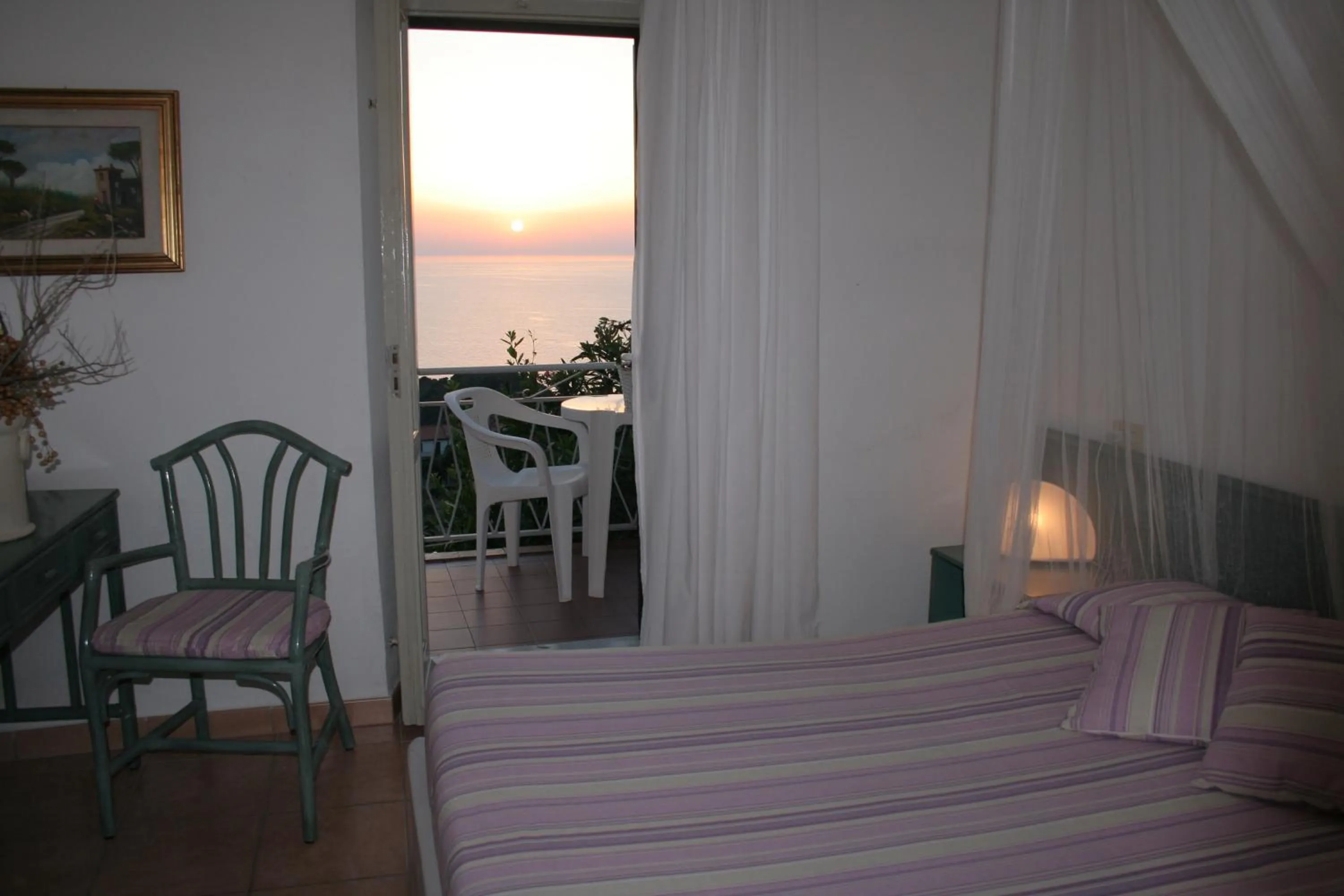 Bed in Hotel Bel Tramonto