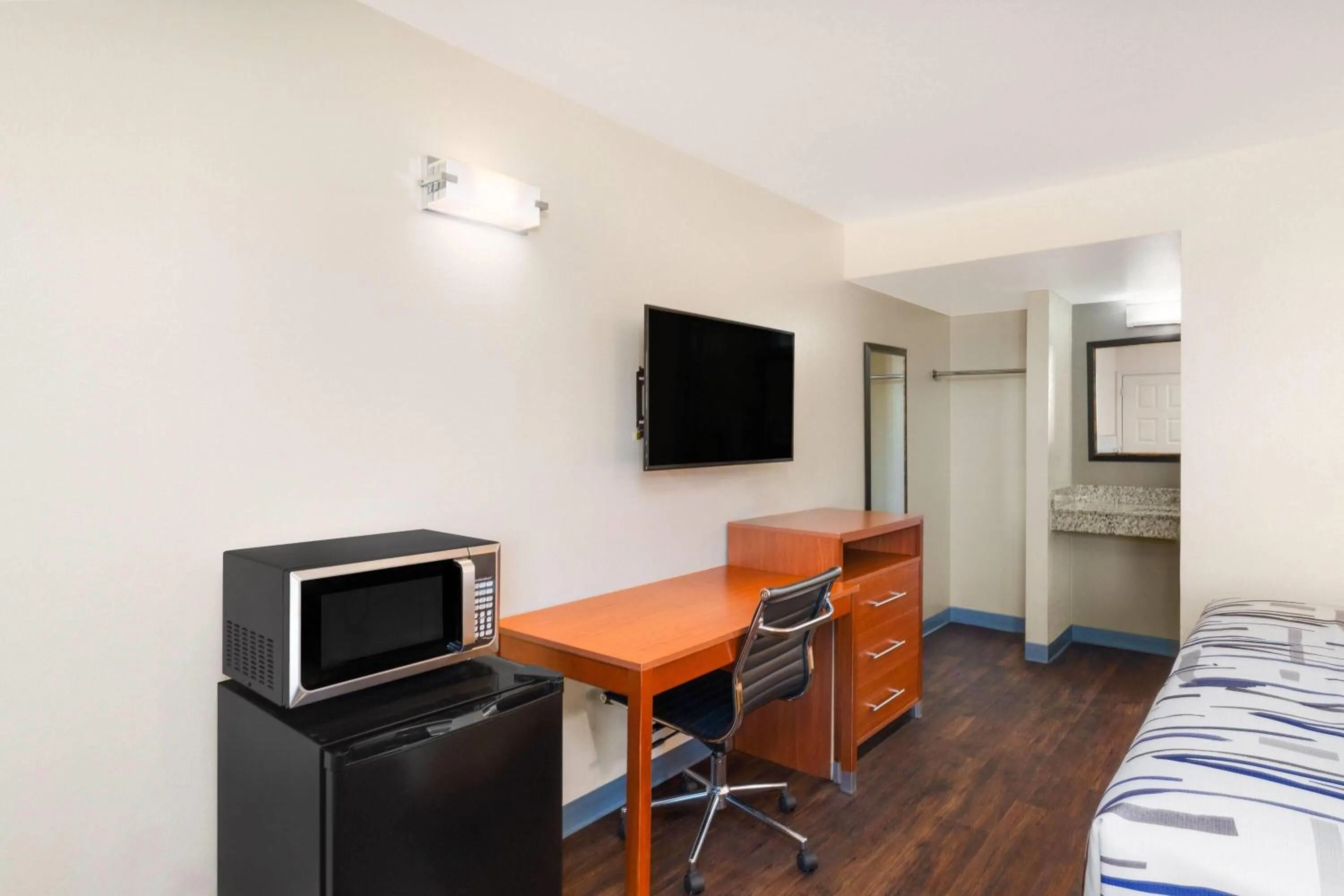 Photo of the whole room in Travelodge by Wyndham Albuquerque West