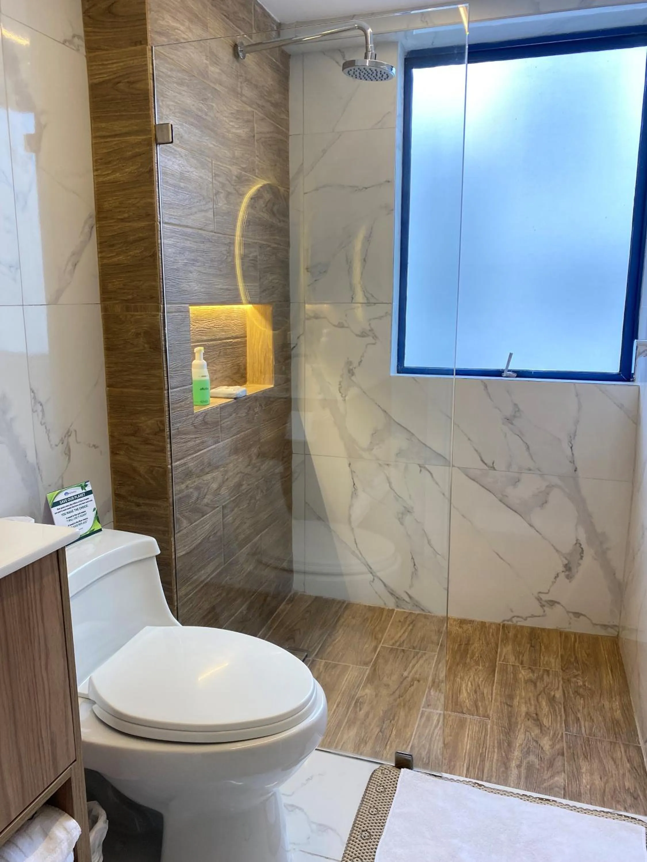 Shower in Suites Metropoli