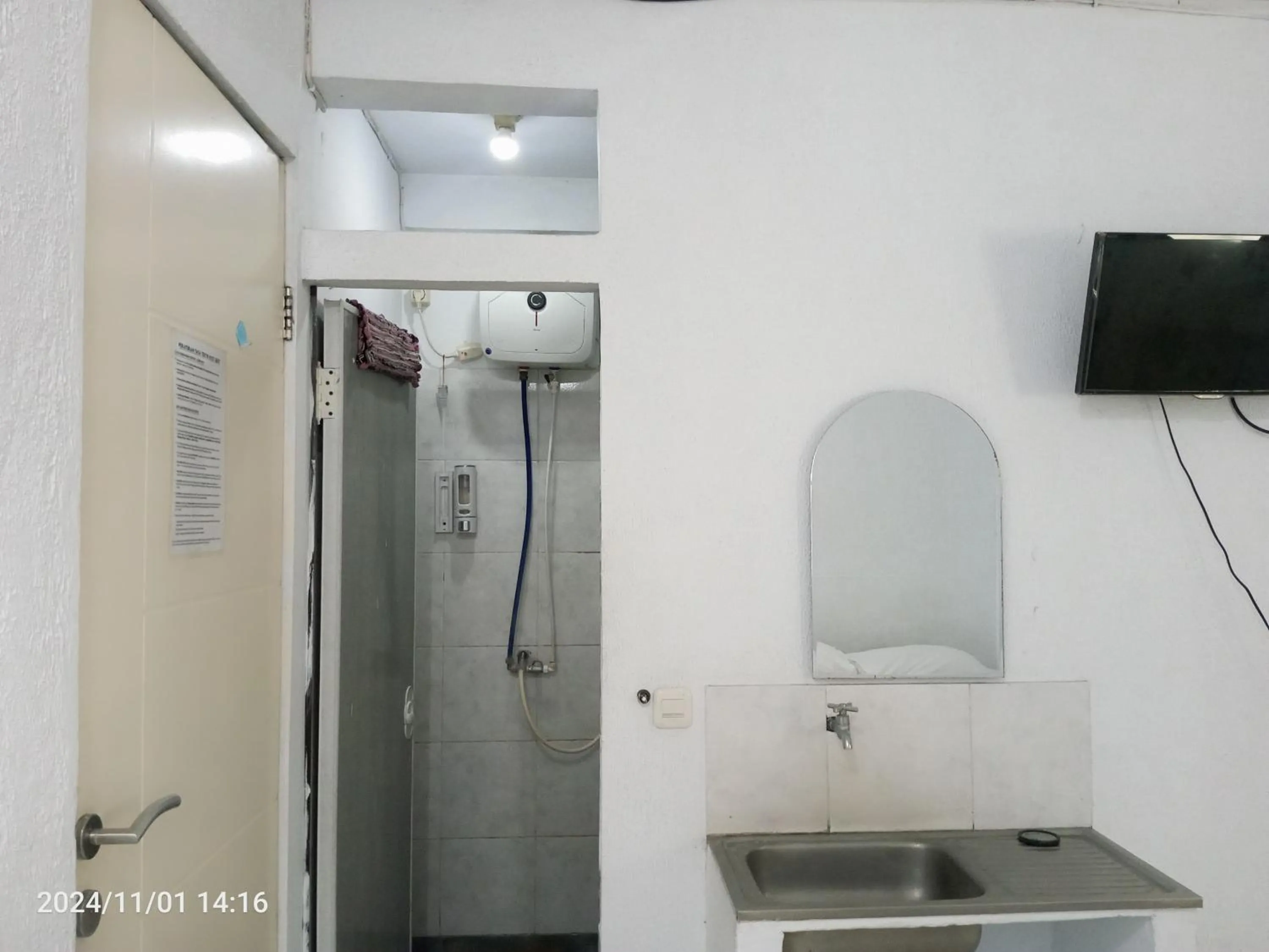 G357 Near Margo City