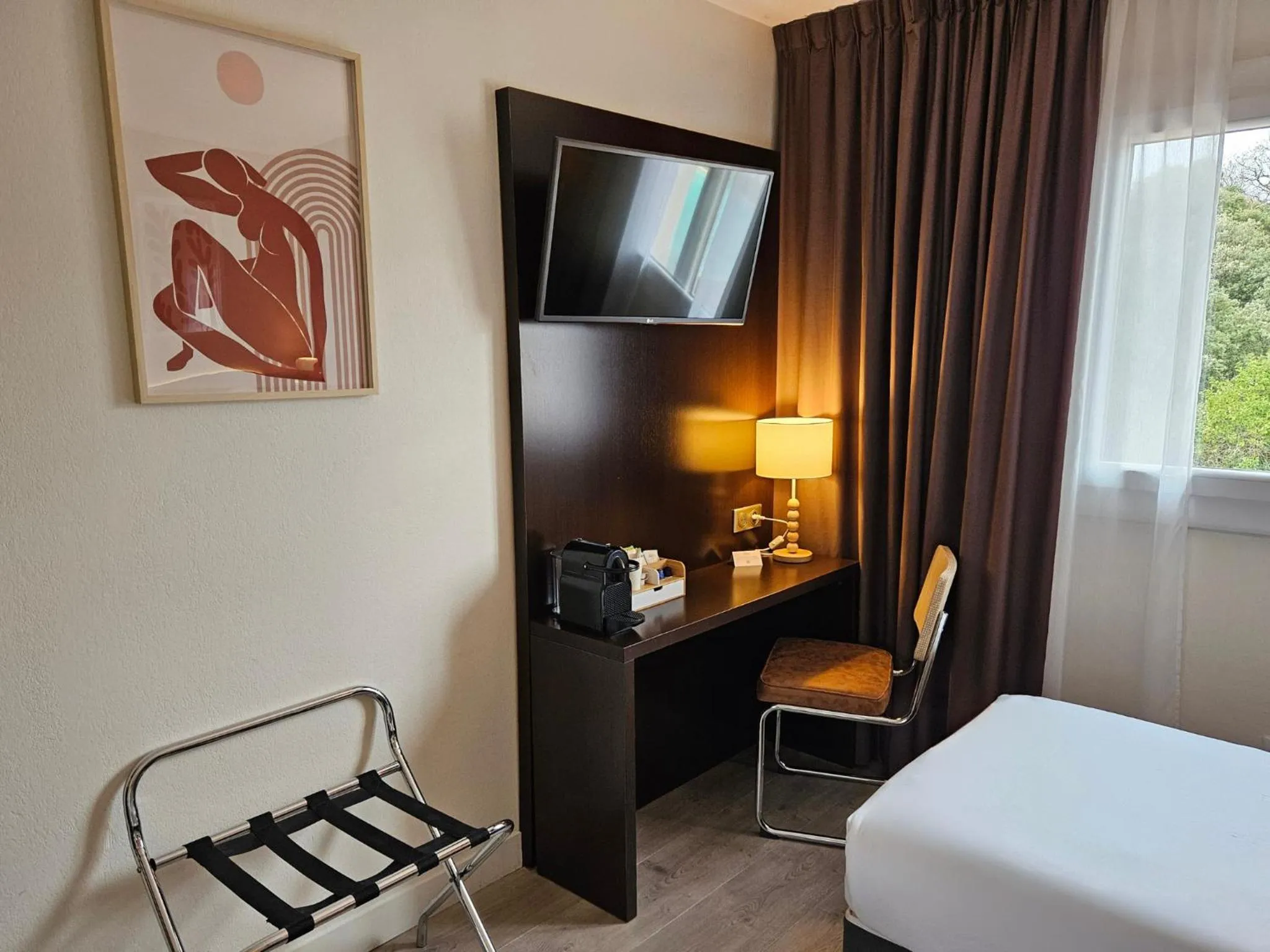 Bedroom, Bed in Best Western Terre de Provence