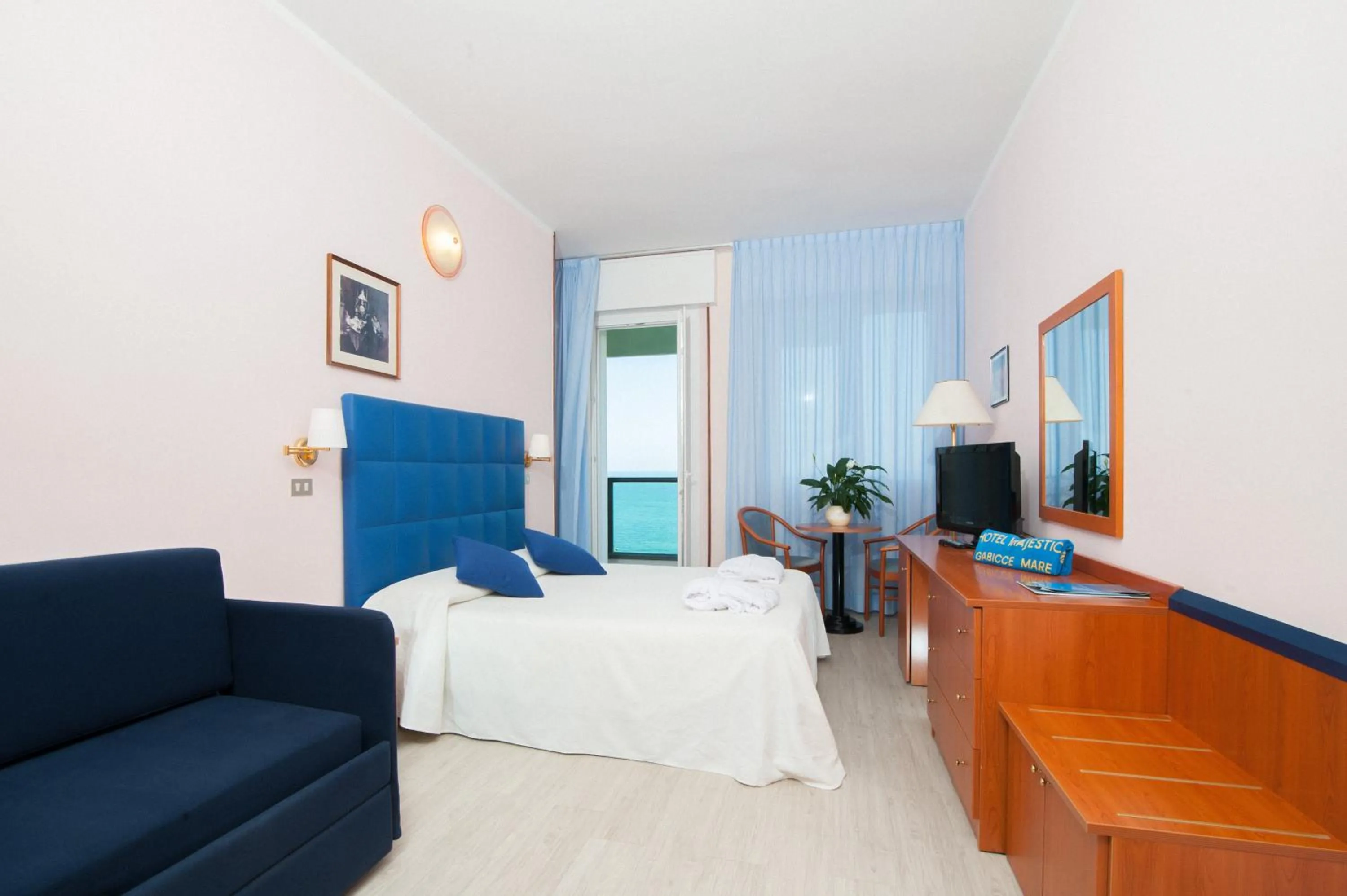 Day in Hotel Majestic