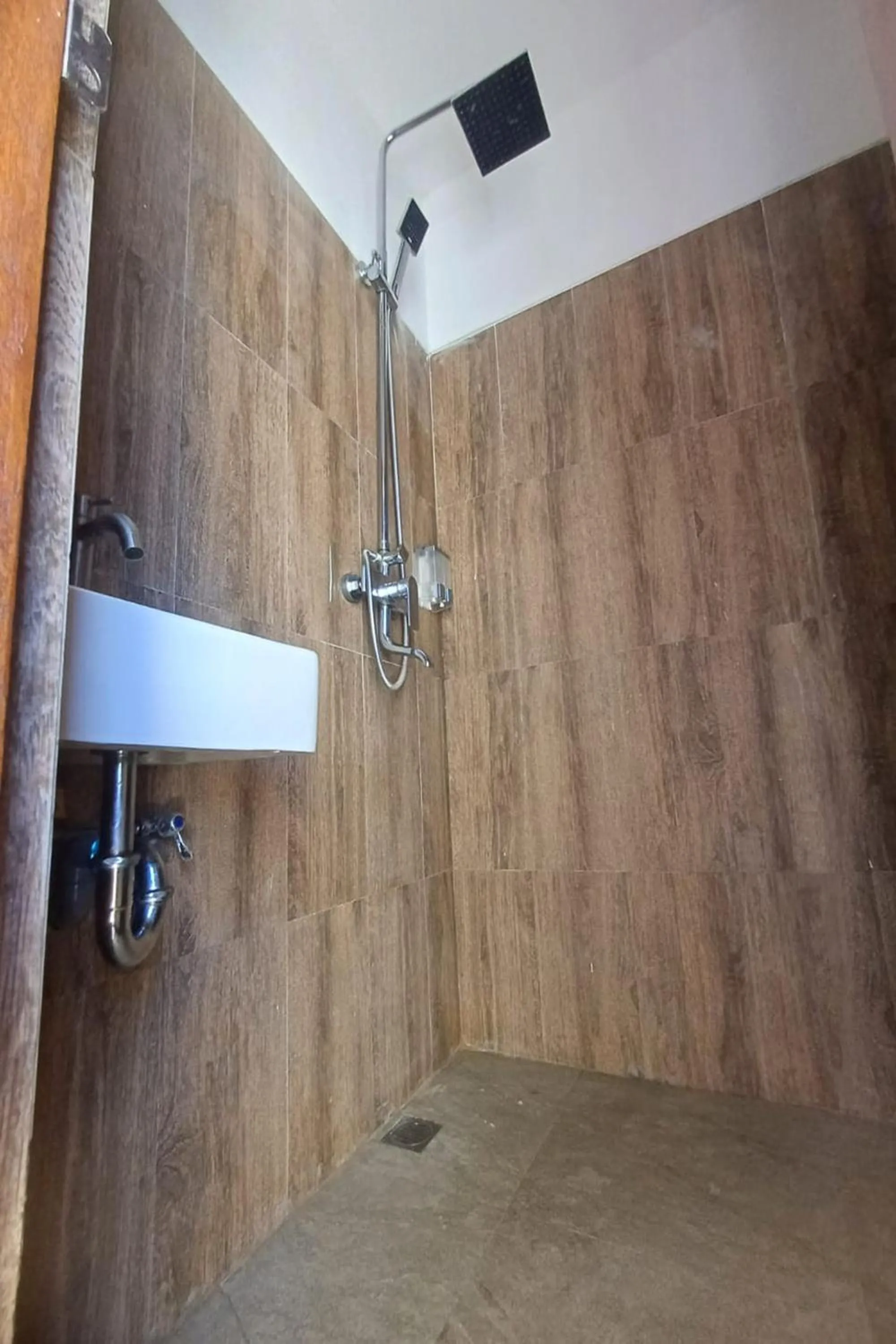 Bathroom in Taste of Bali Hostel