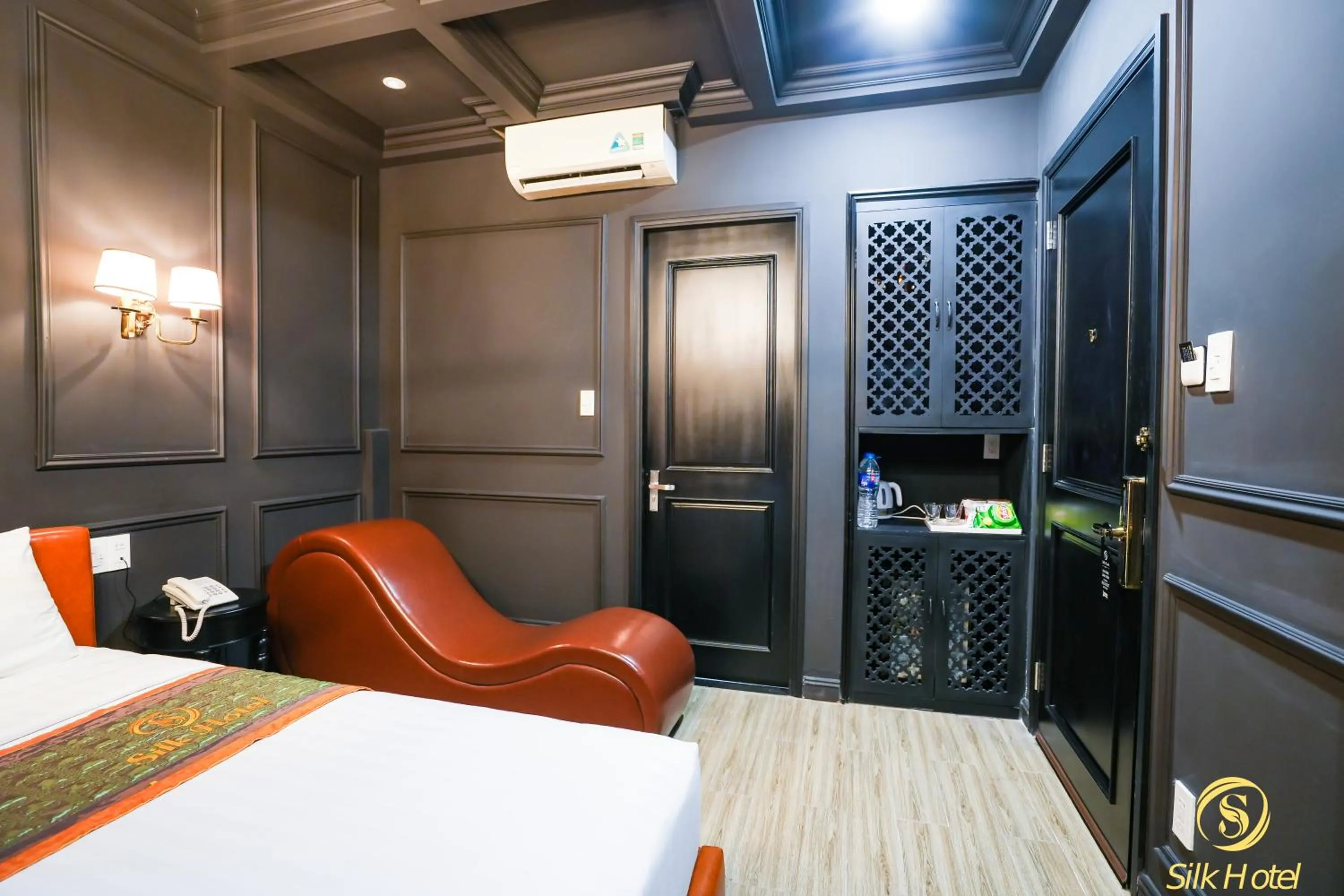 Bed in Silk Hotel near Tan Son Nhat Airport