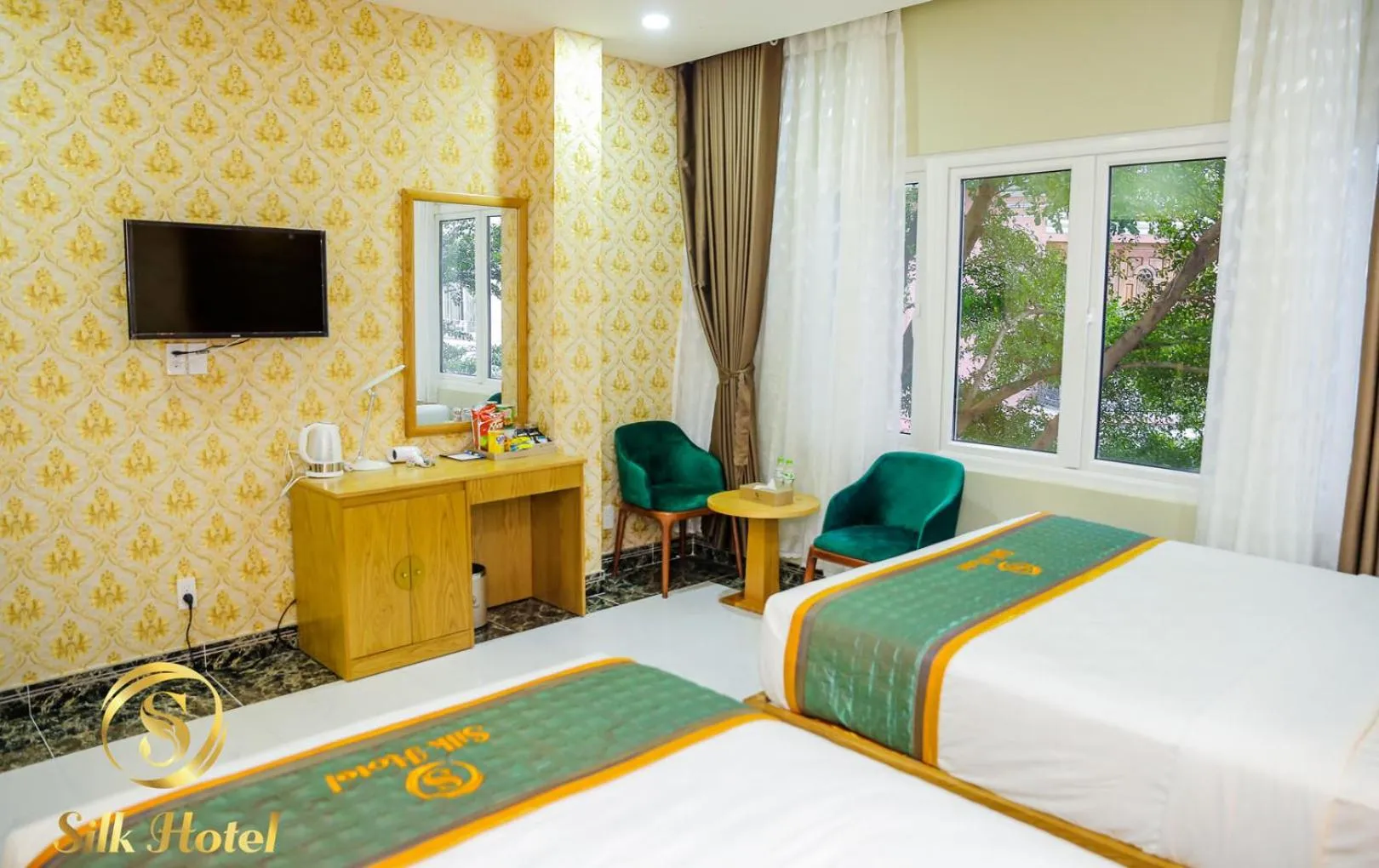 Bed in Silk Hotel near Tan Son Nhat Airport