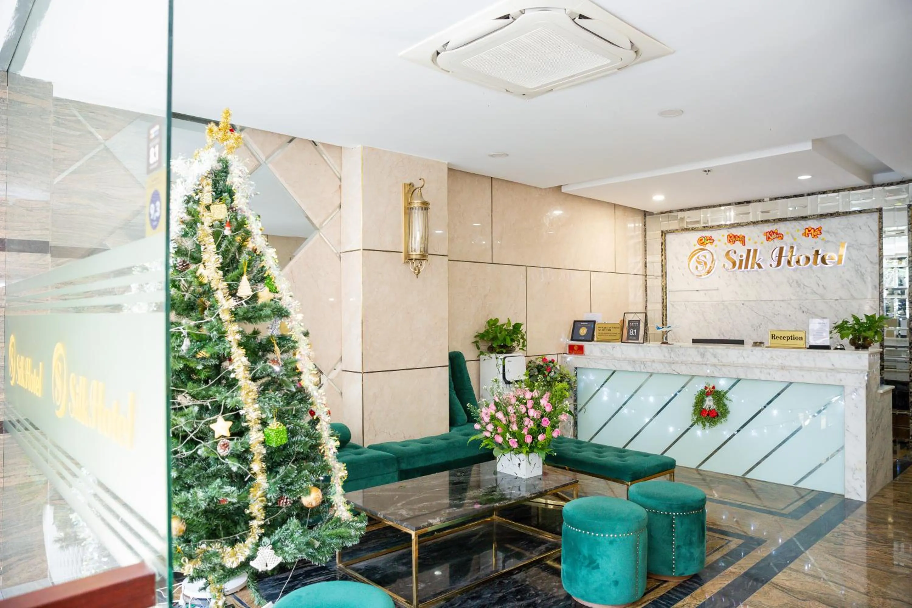 Silk Hotel near Tan Son Nhat Airport