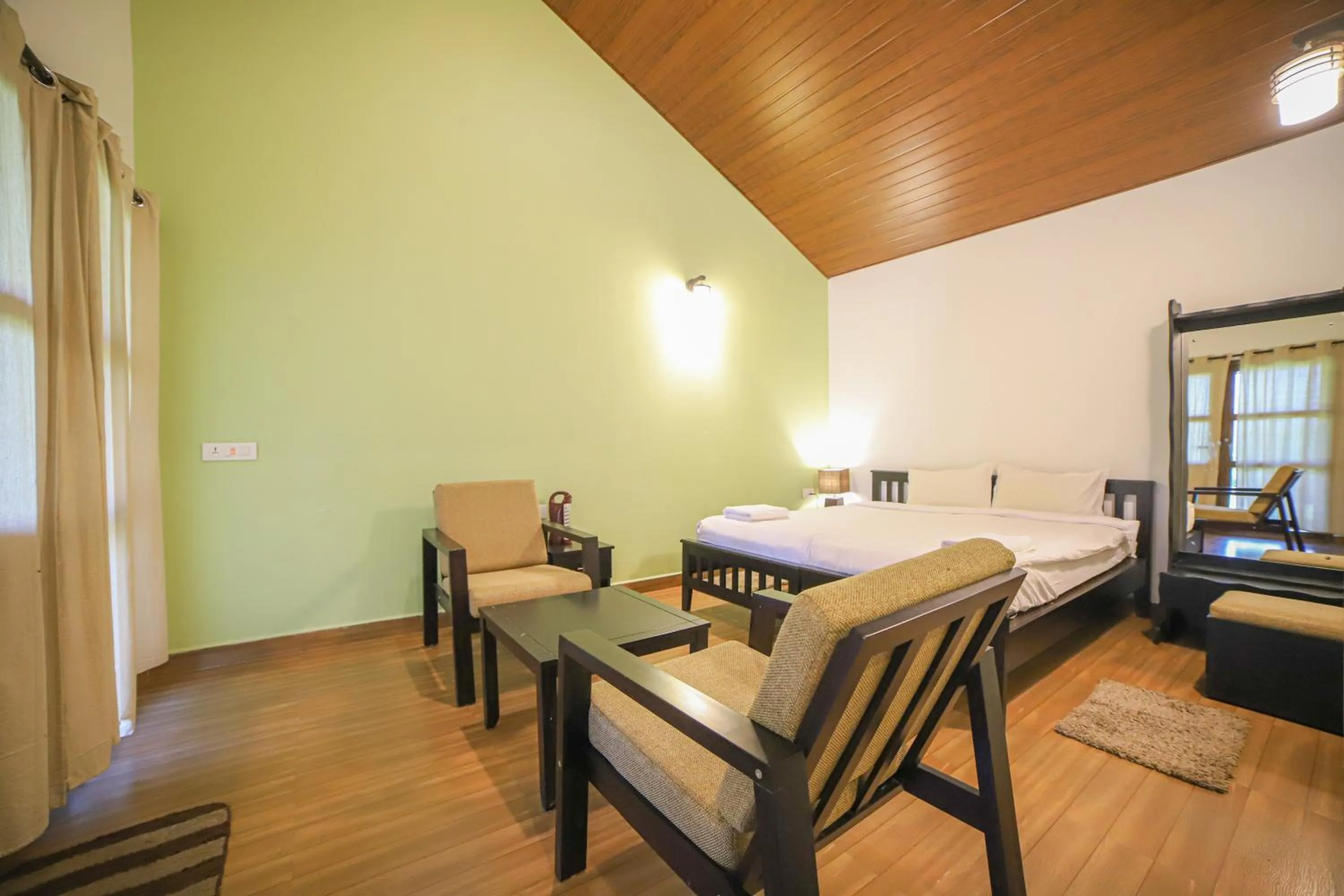 Bed in Logan Camp Ooty