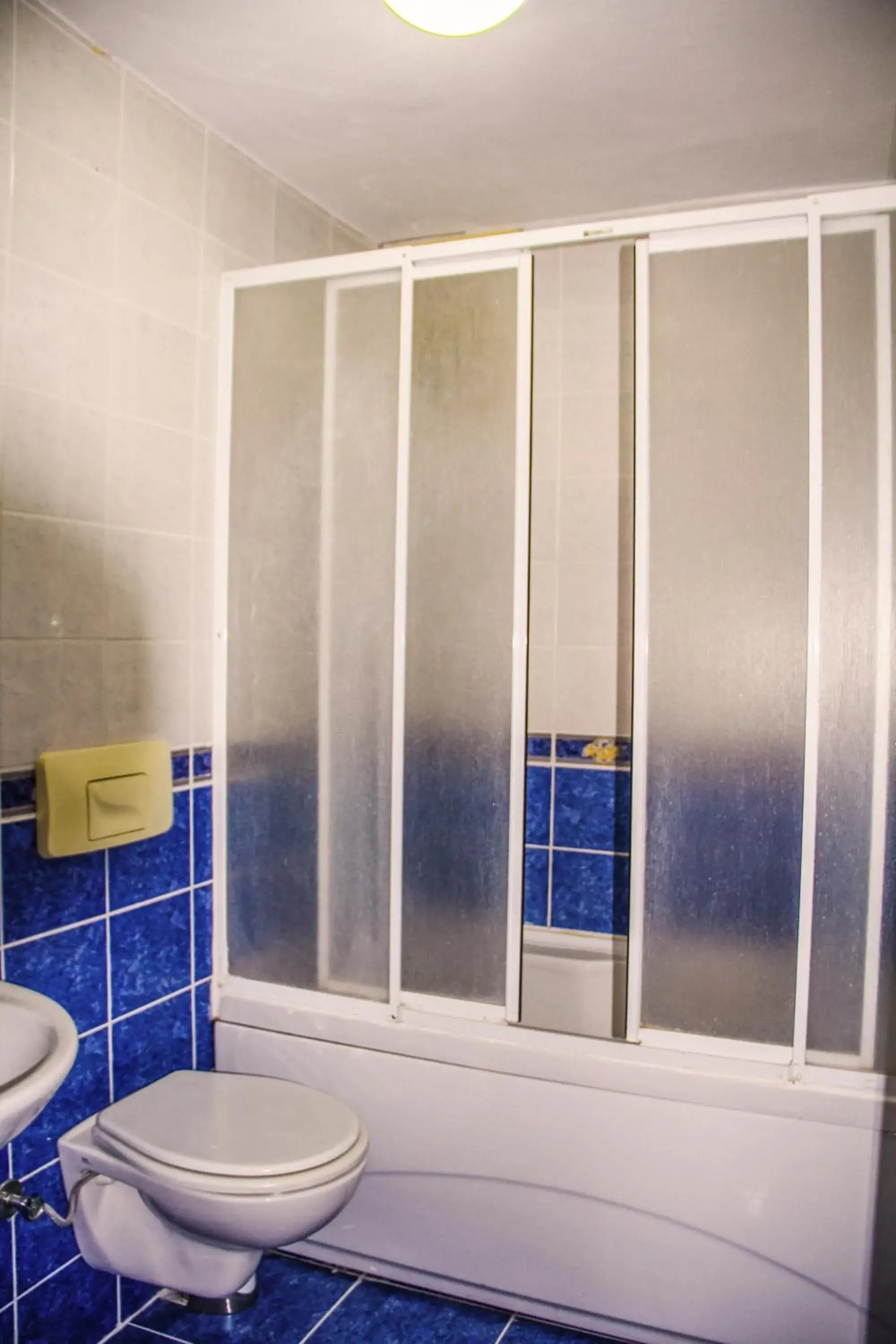 Twin Room - single occupancy in Aysev Hotel Twin Room - single occupancy in Aysev Hotel