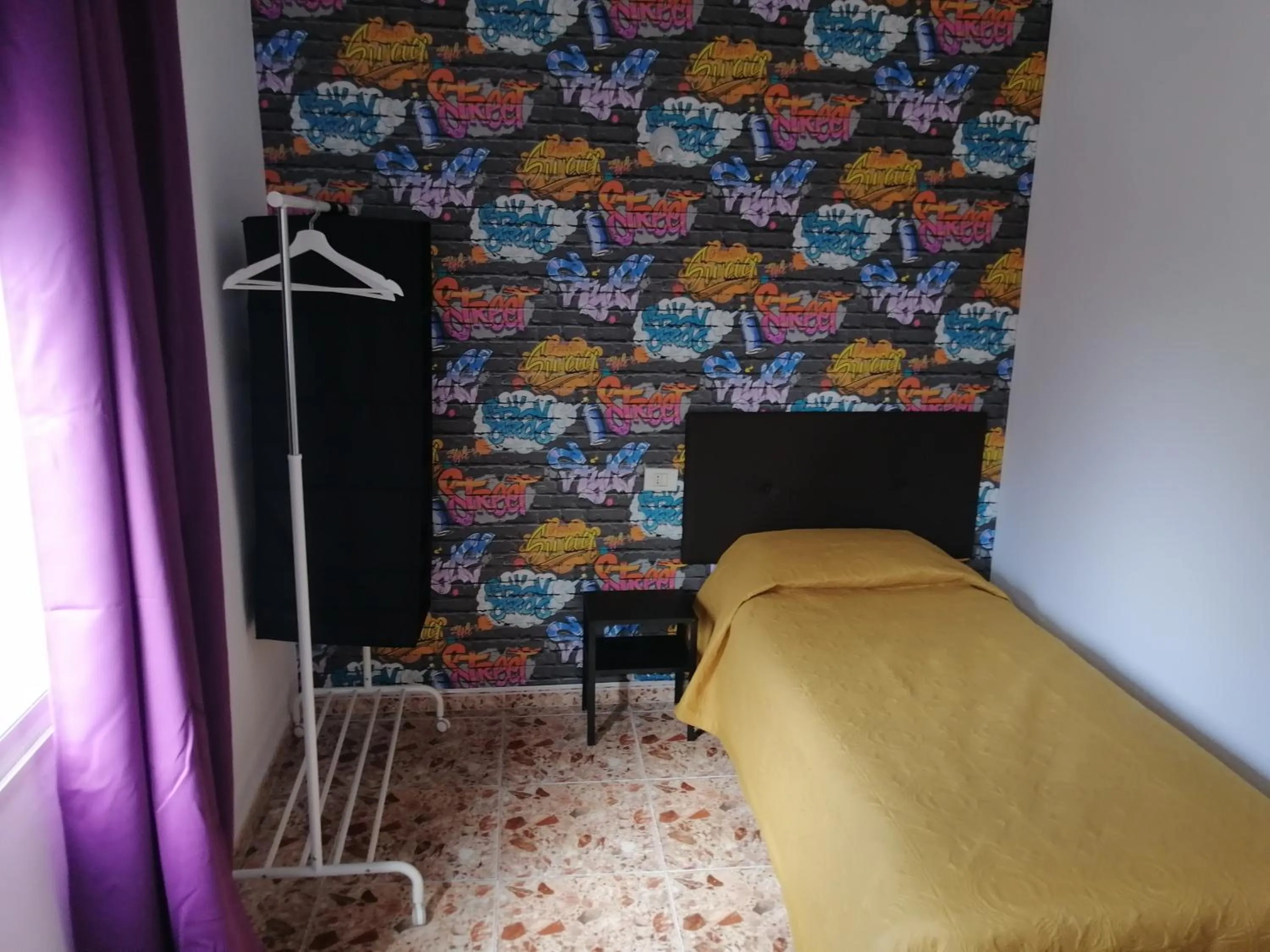 Property building, Bed in Alcaravaneras Hostel