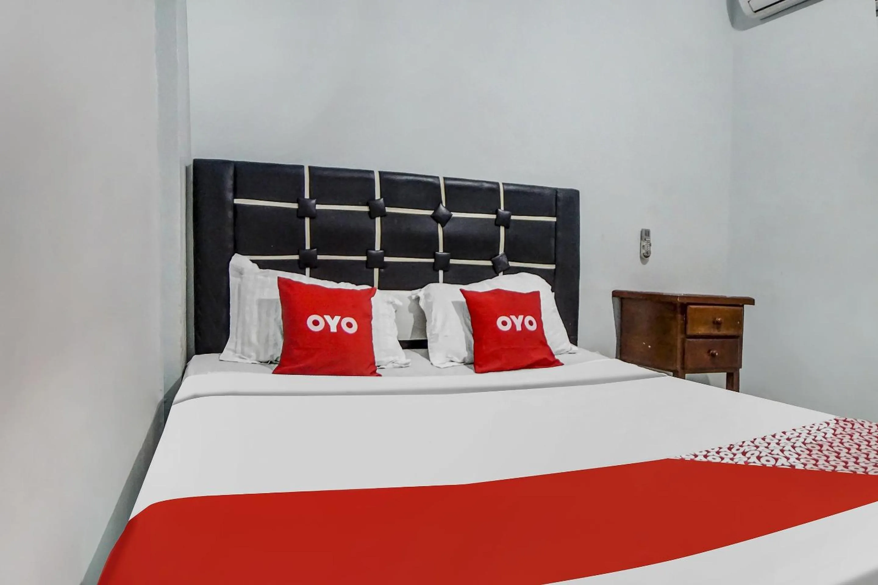 Bedroom in Hotel O Roemah Gebang