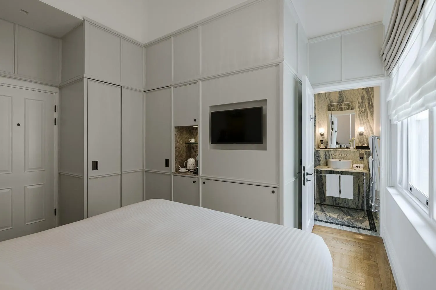 Photo of the whole room, Bed in The Adria