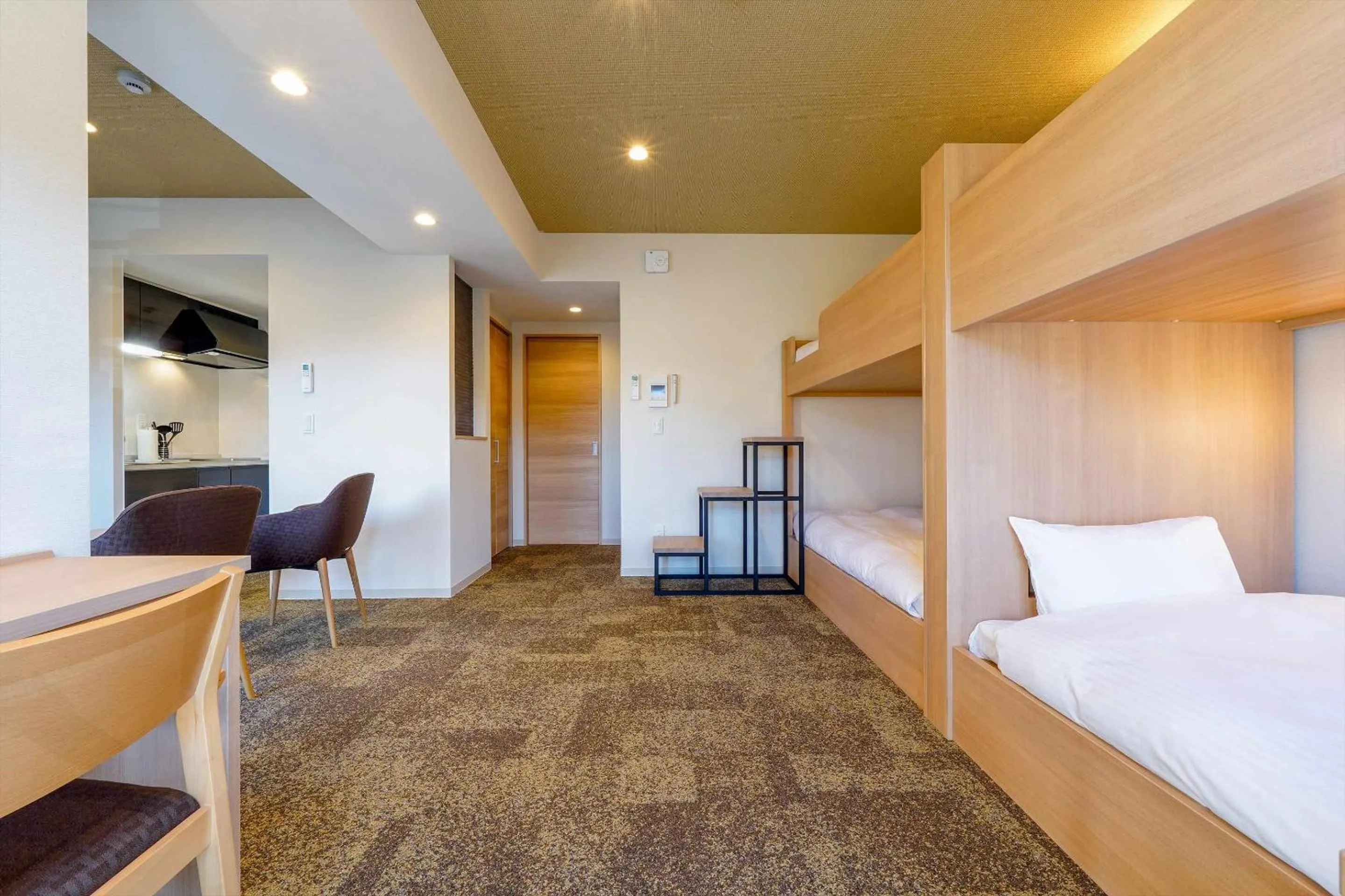 Living room, Bed in RESI STAY Gojozaka