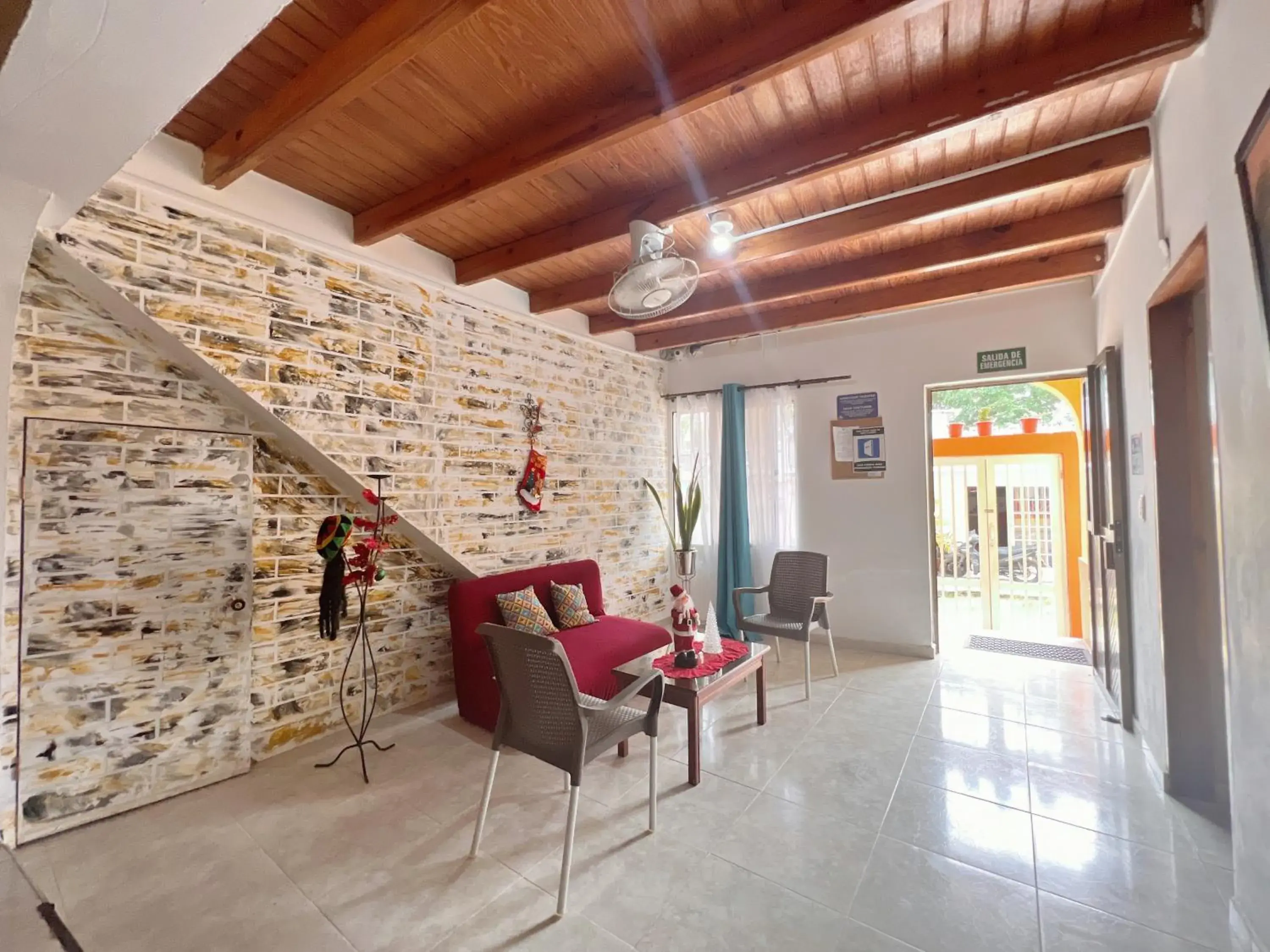 Family Room (5 Adults) - single occupancy in Hostal Mom Mariela Family Room (5 Adults) - single occupancy in Hostal Mom Mariela