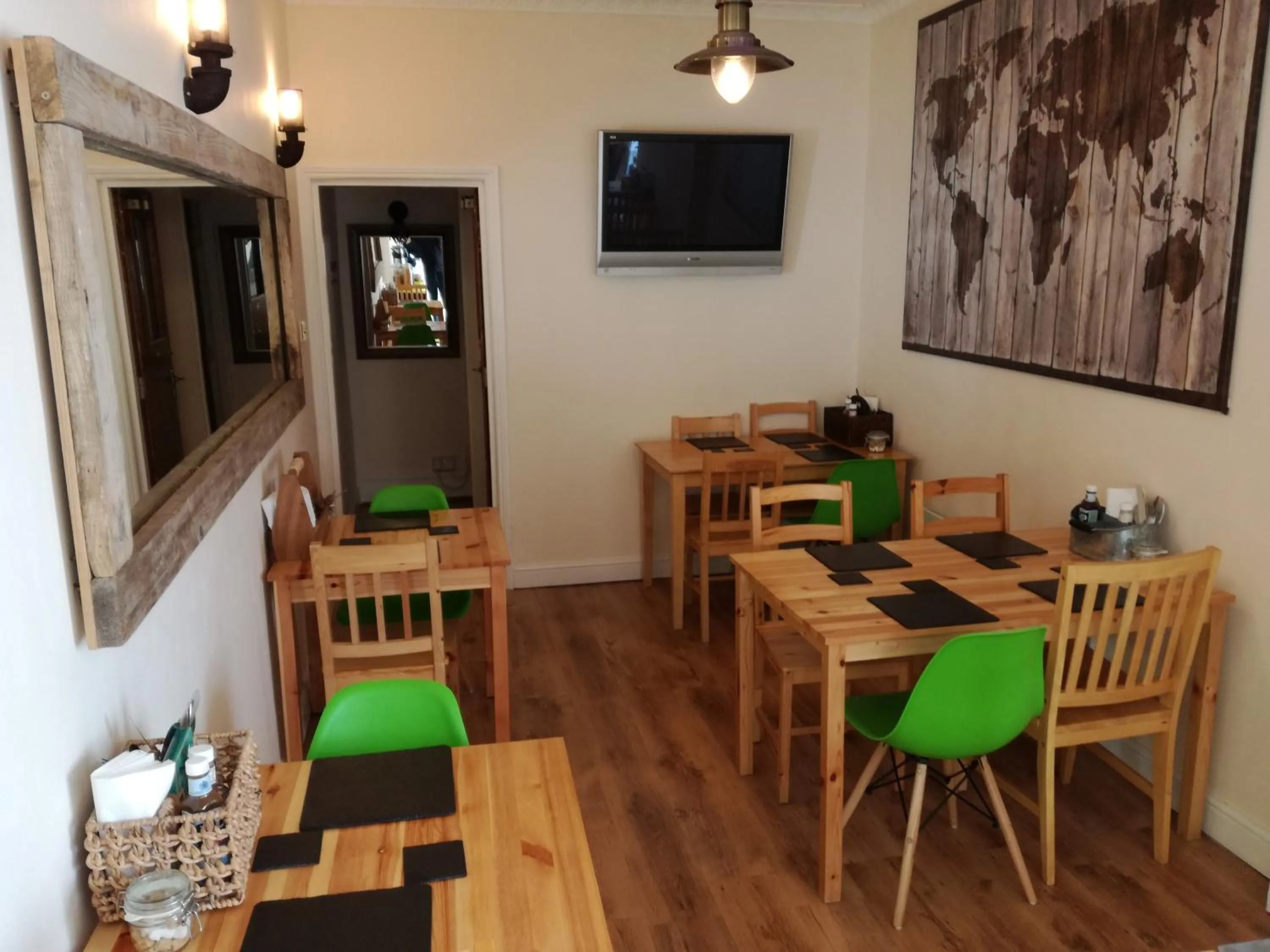 Restaurant/places to eat in Driftwood B&B Weymouth