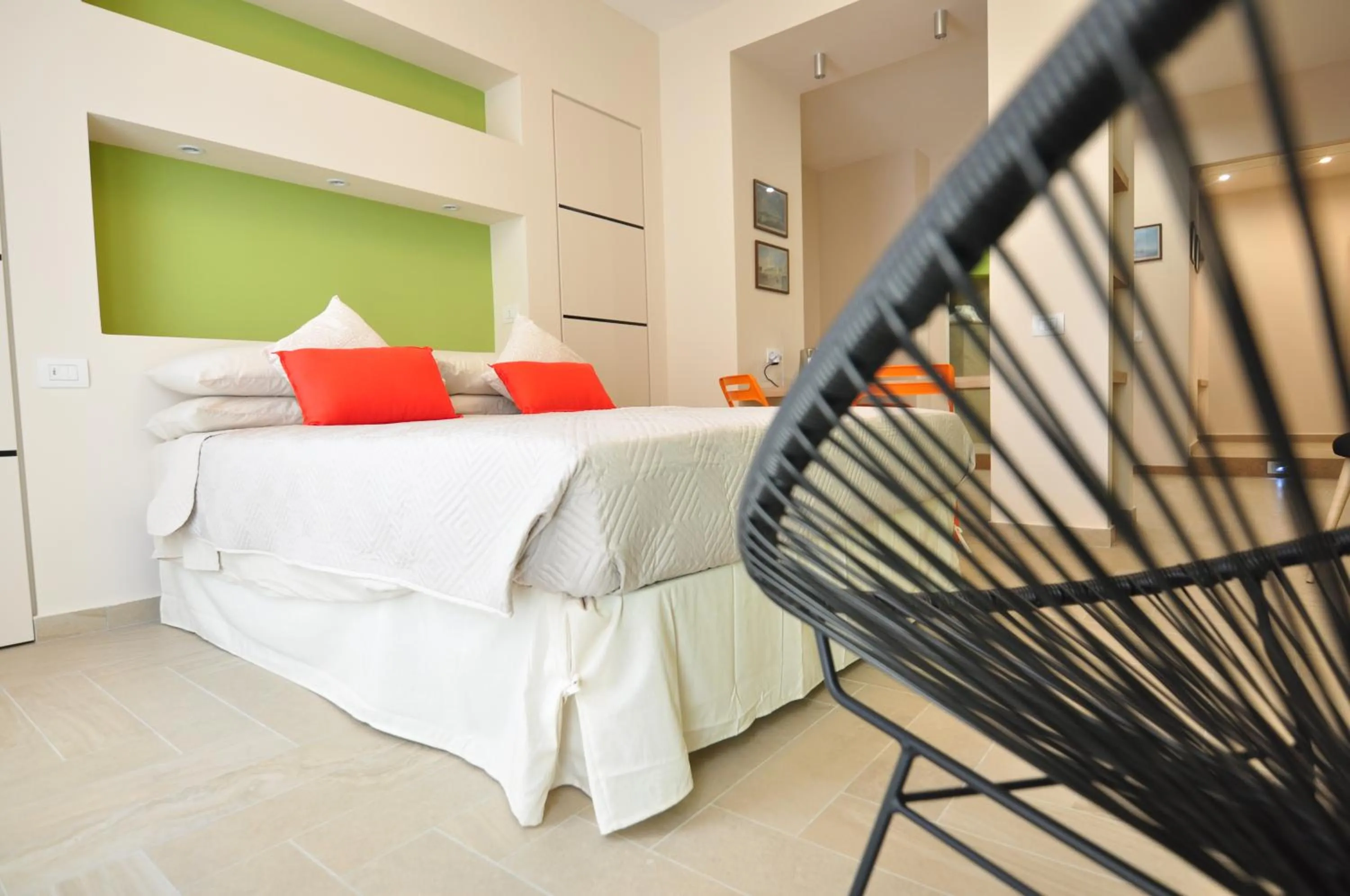 Bedroom, Bed in Delco Naples