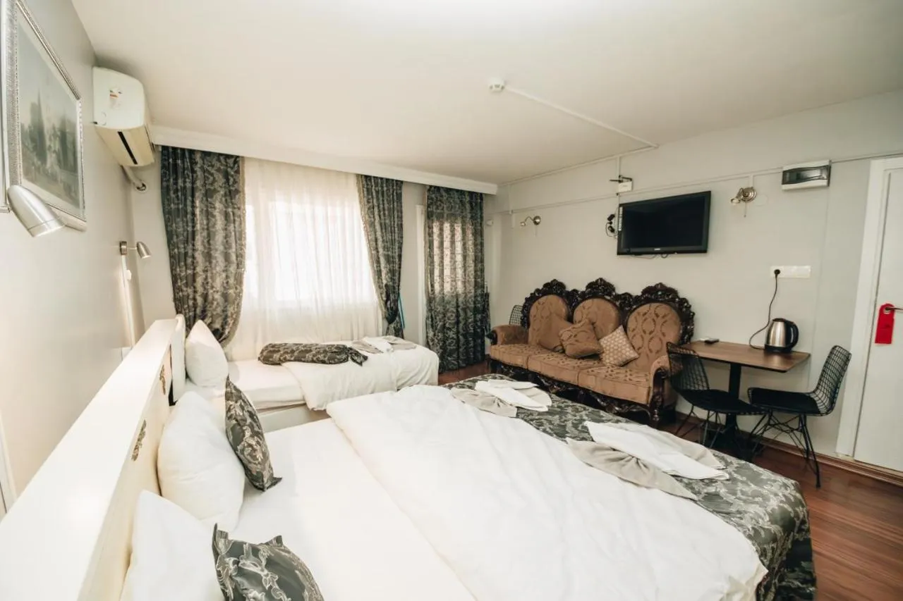 Bed in Safran Suites