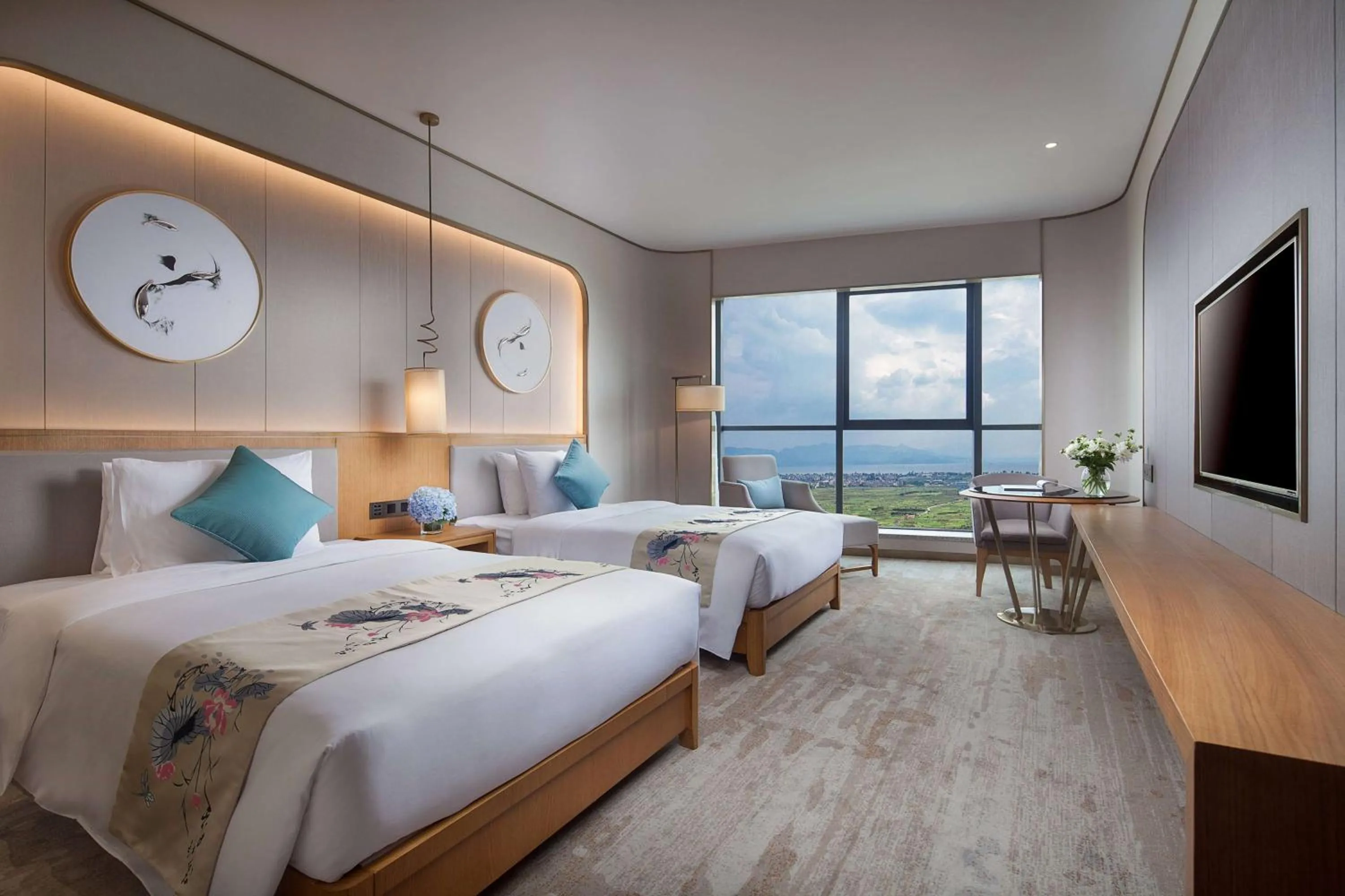 Photo of the whole room in Ramada Plaza Fuxian Lake