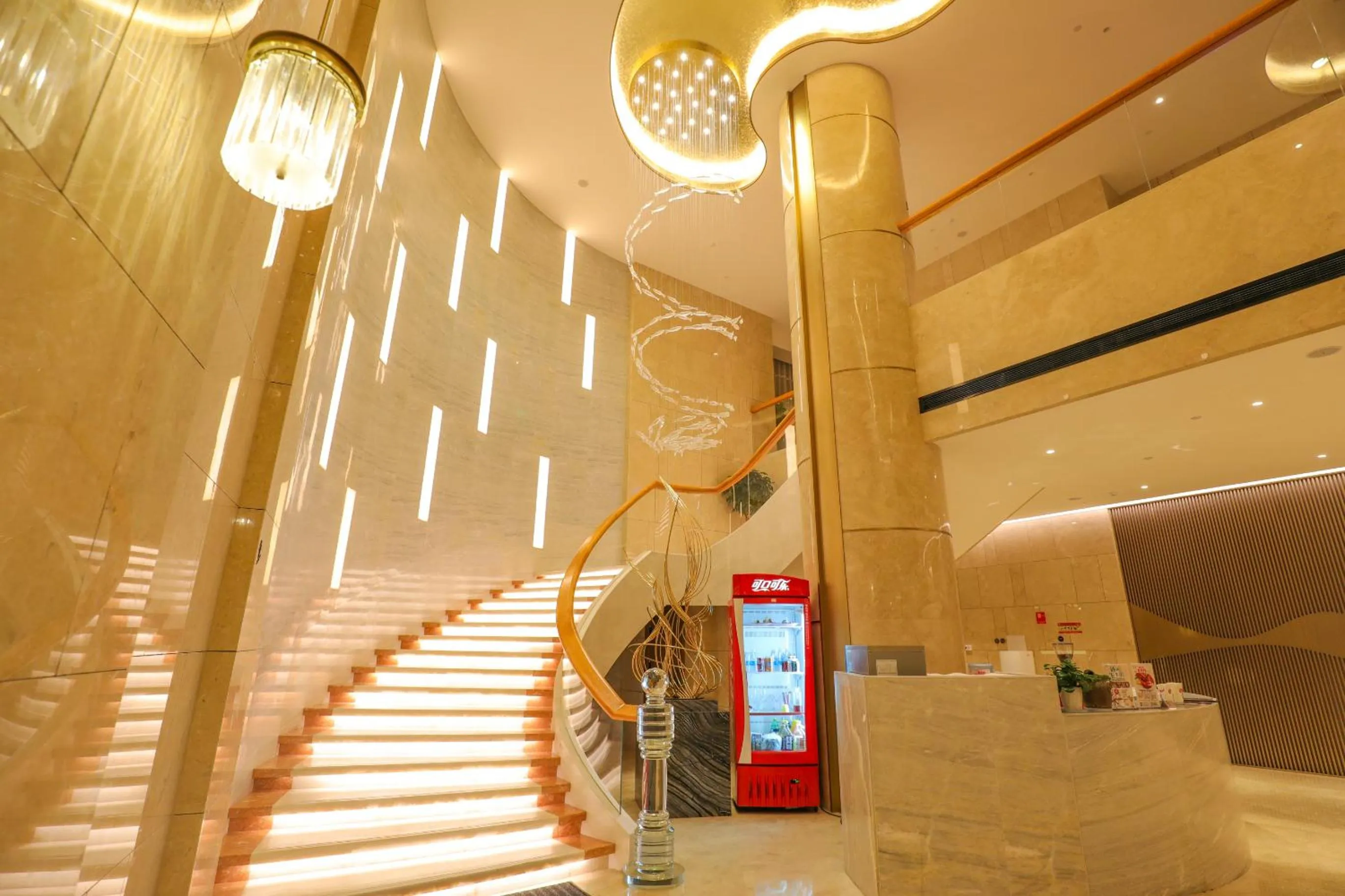 Ramada Plaza Fuxian Lake