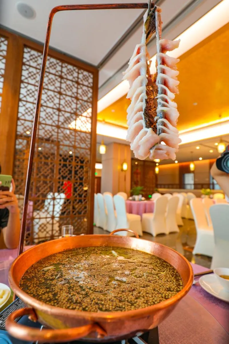 Ramada Plaza Fuxian Lake