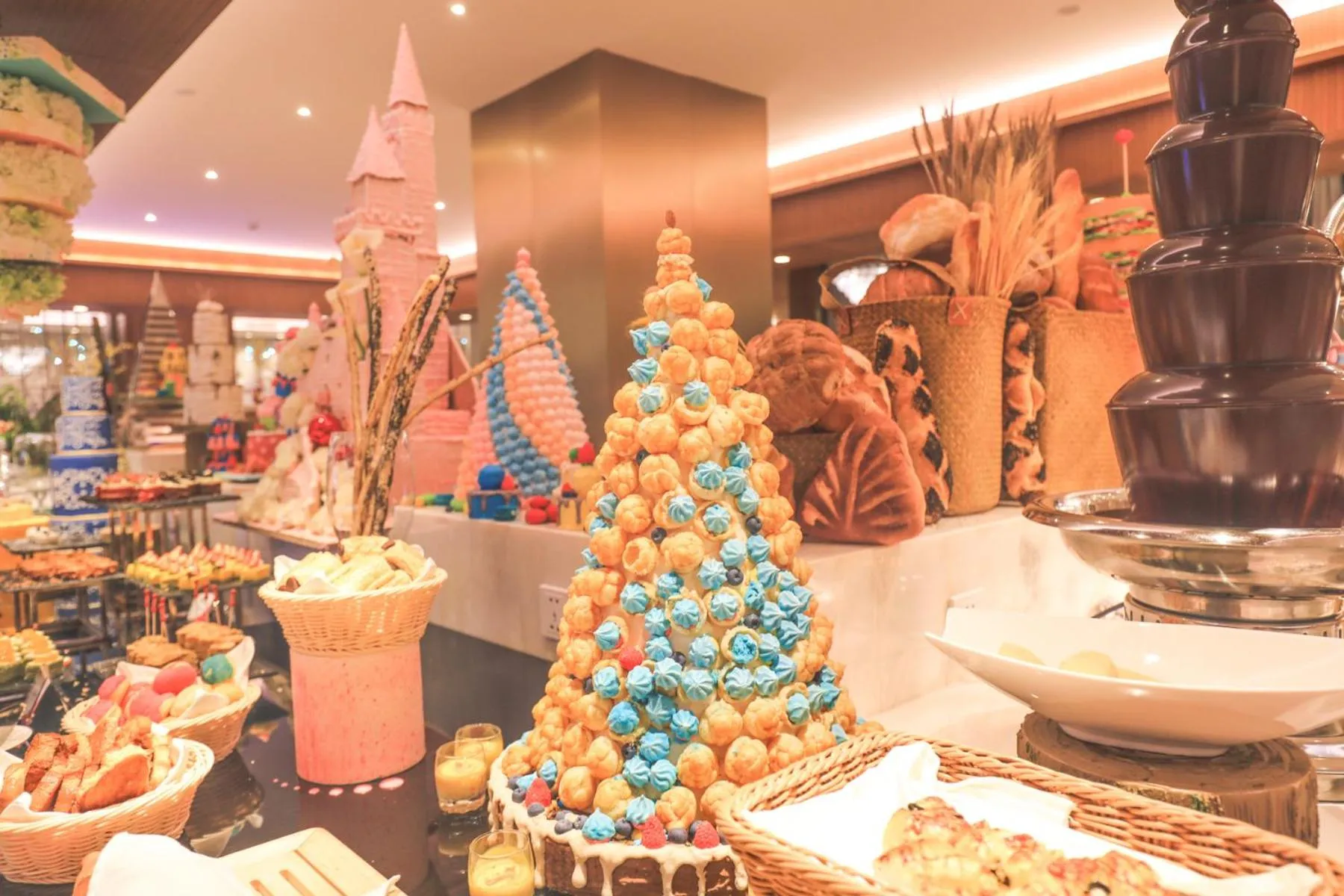 Ramada Plaza Fuxian Lake