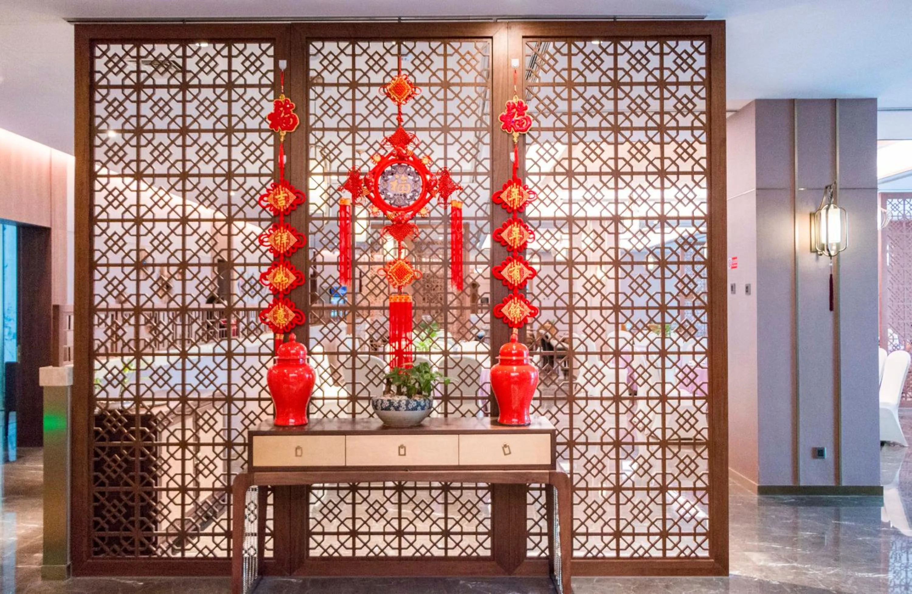 Ramada Plaza Fuxian Lake