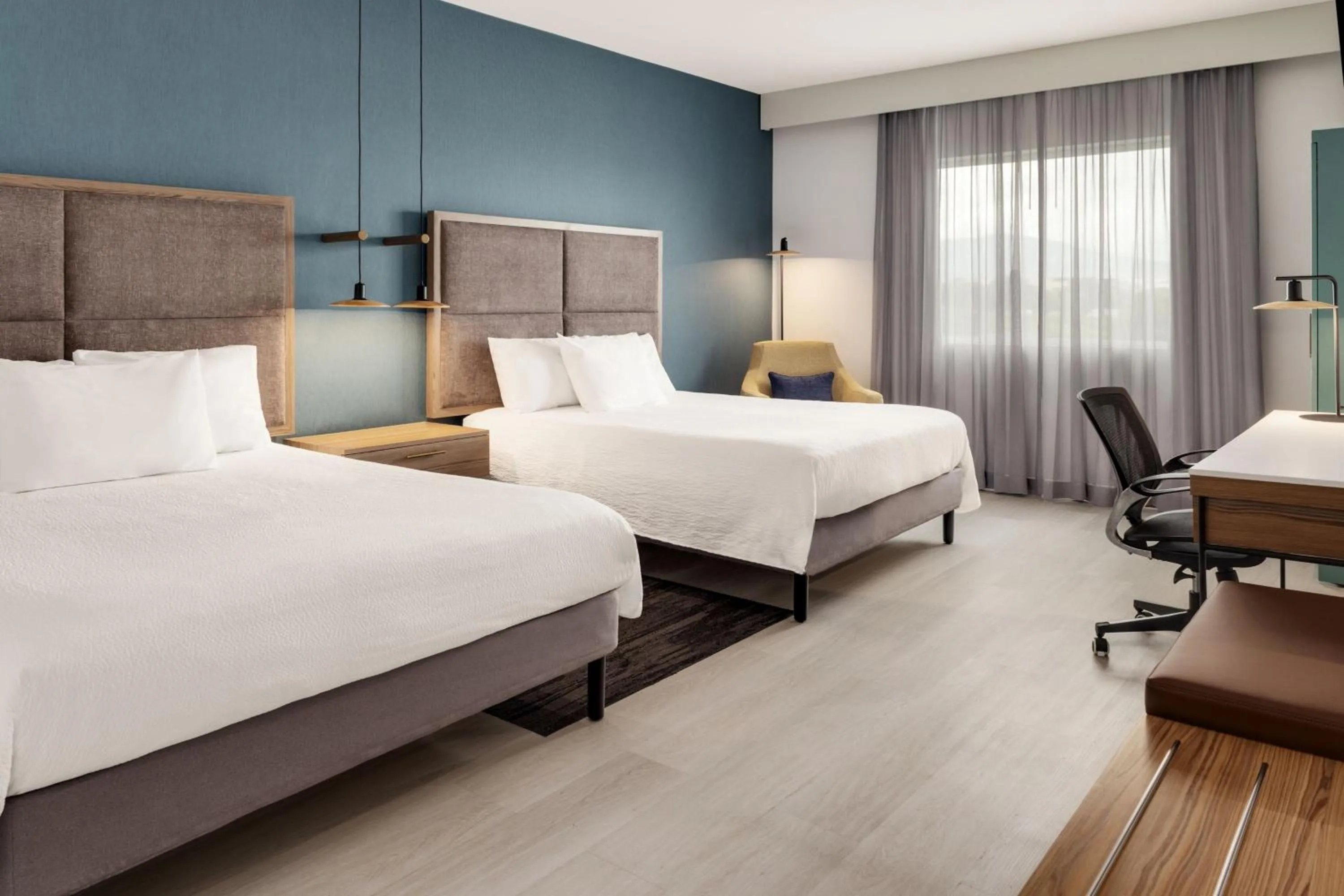 Photo of the whole room, Bed in Courtyard by Marriott San Jose Airport Alajuela