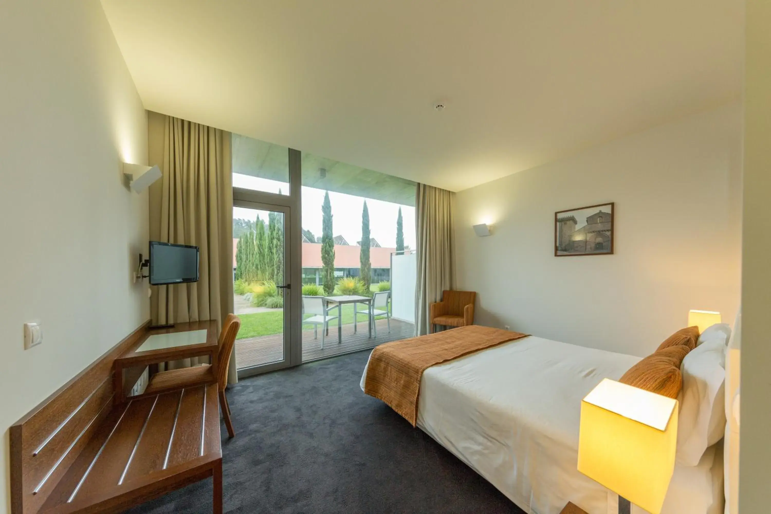 Double or Twin Room with Pool View in Hotel Quinta da Cruz & SPA Double or Twin Room with Pool View in Hotel Quinta da Cruz & SPA