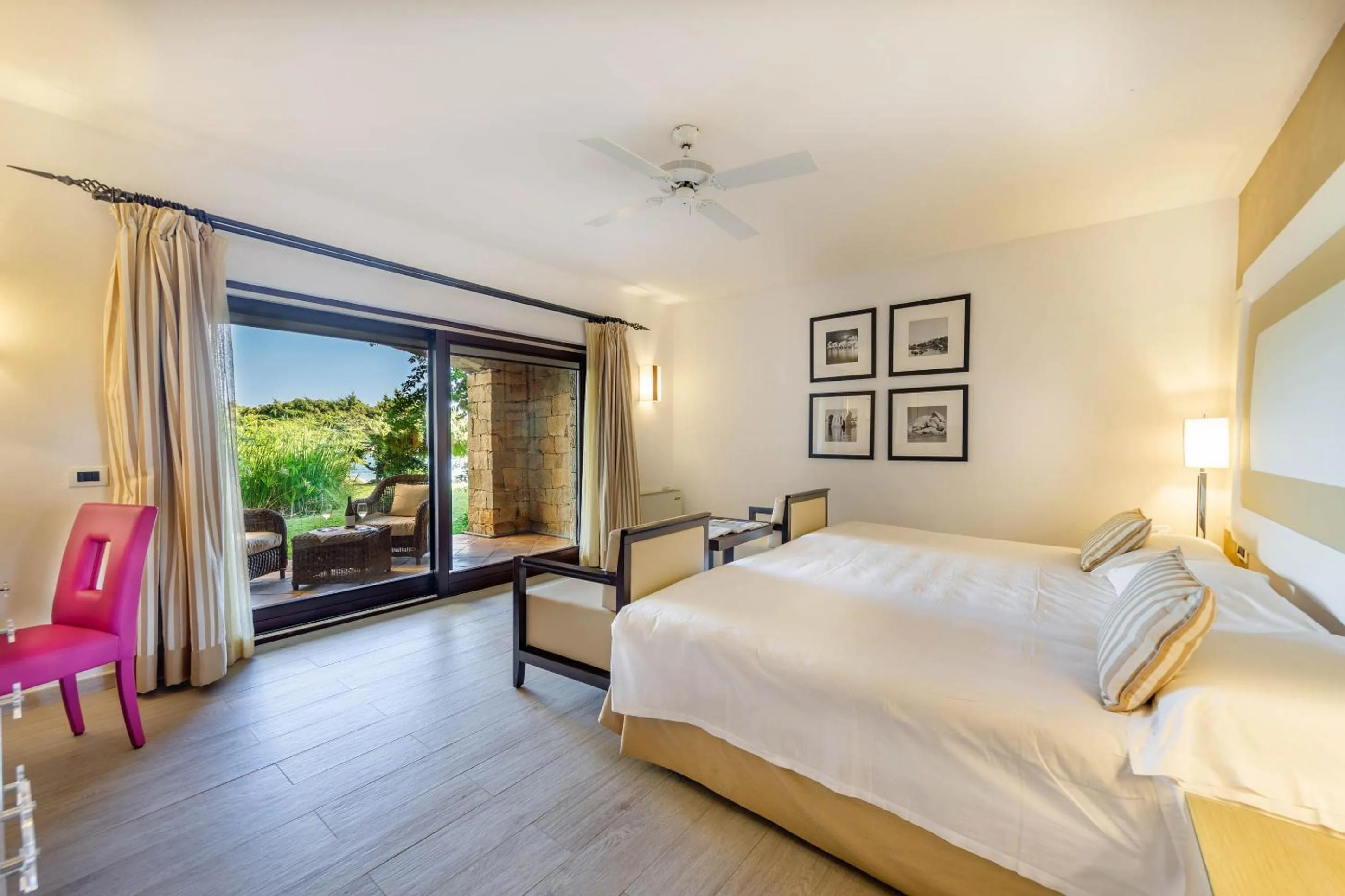 Bed in Hotel & SPA des Pecheurs