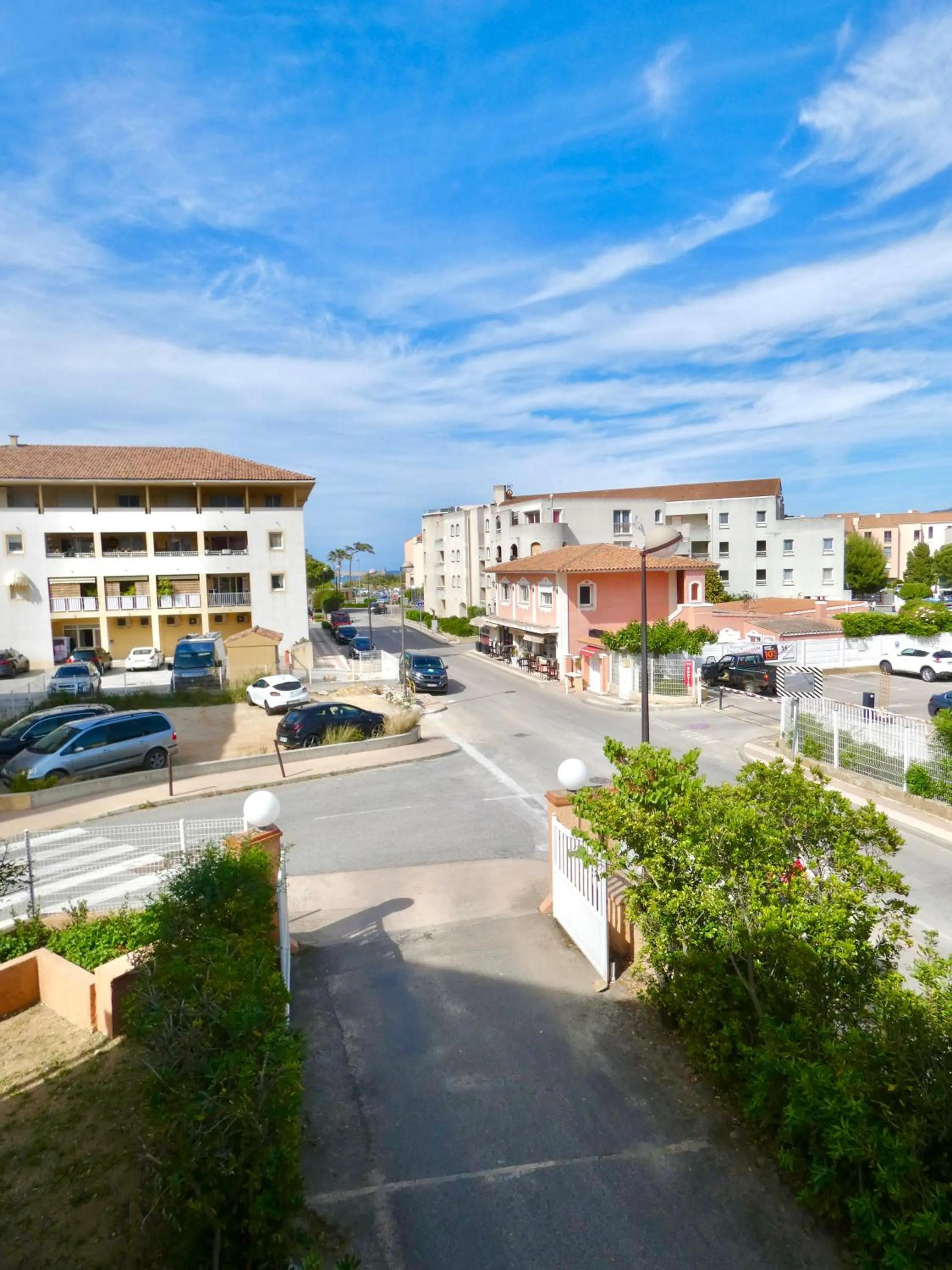 Street view in Hôtel les Arbousiers