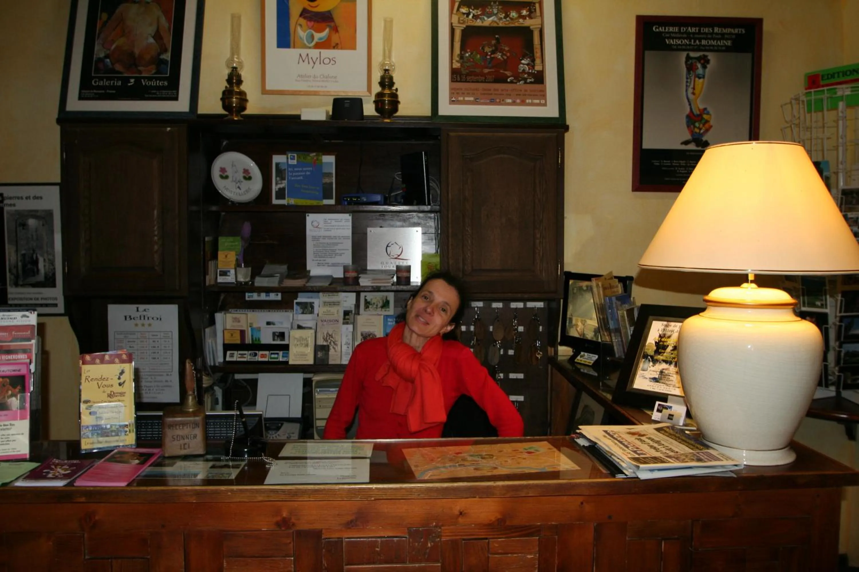 Lobby or reception in Hostellerie Le Beffroi