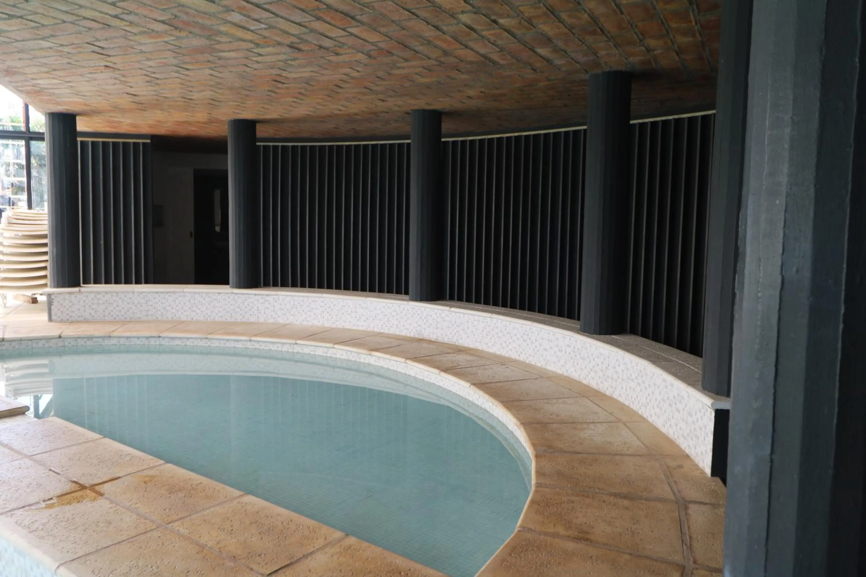 Swimming pool in Portal del Lago Hotel