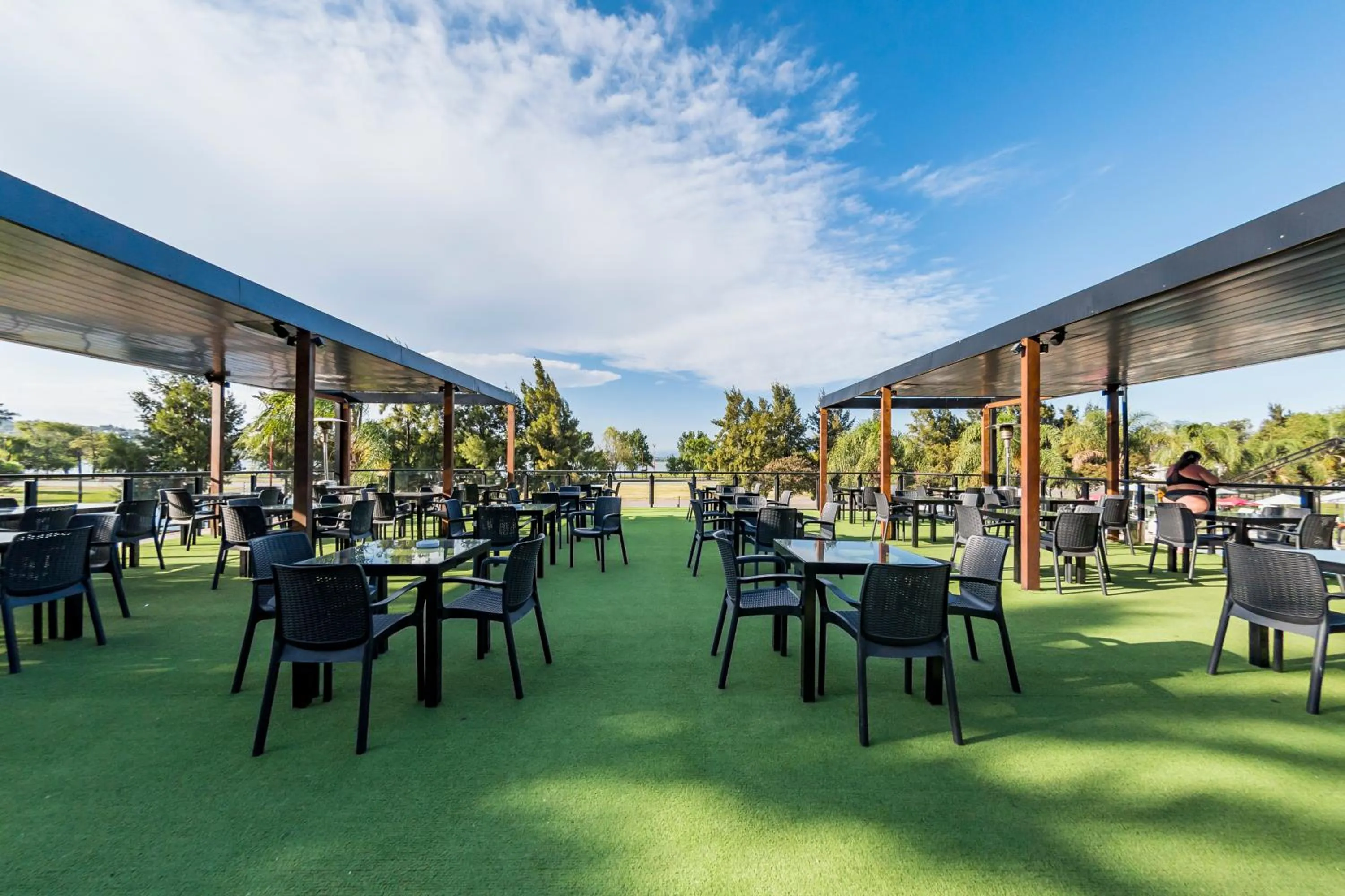 Portal del Lago Hotel