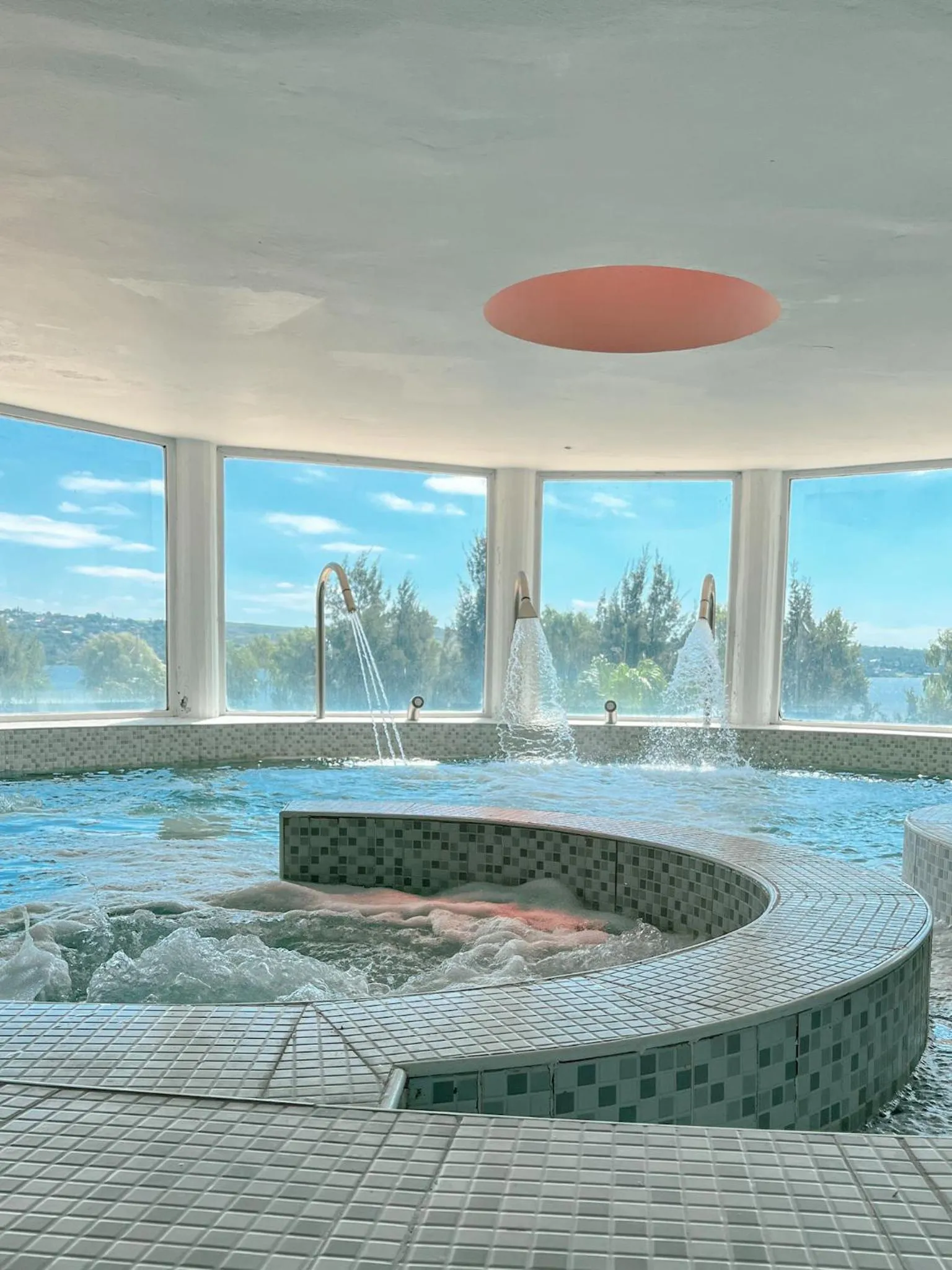 Spa and wellness centre/facilities in Portal del Lago Hotel