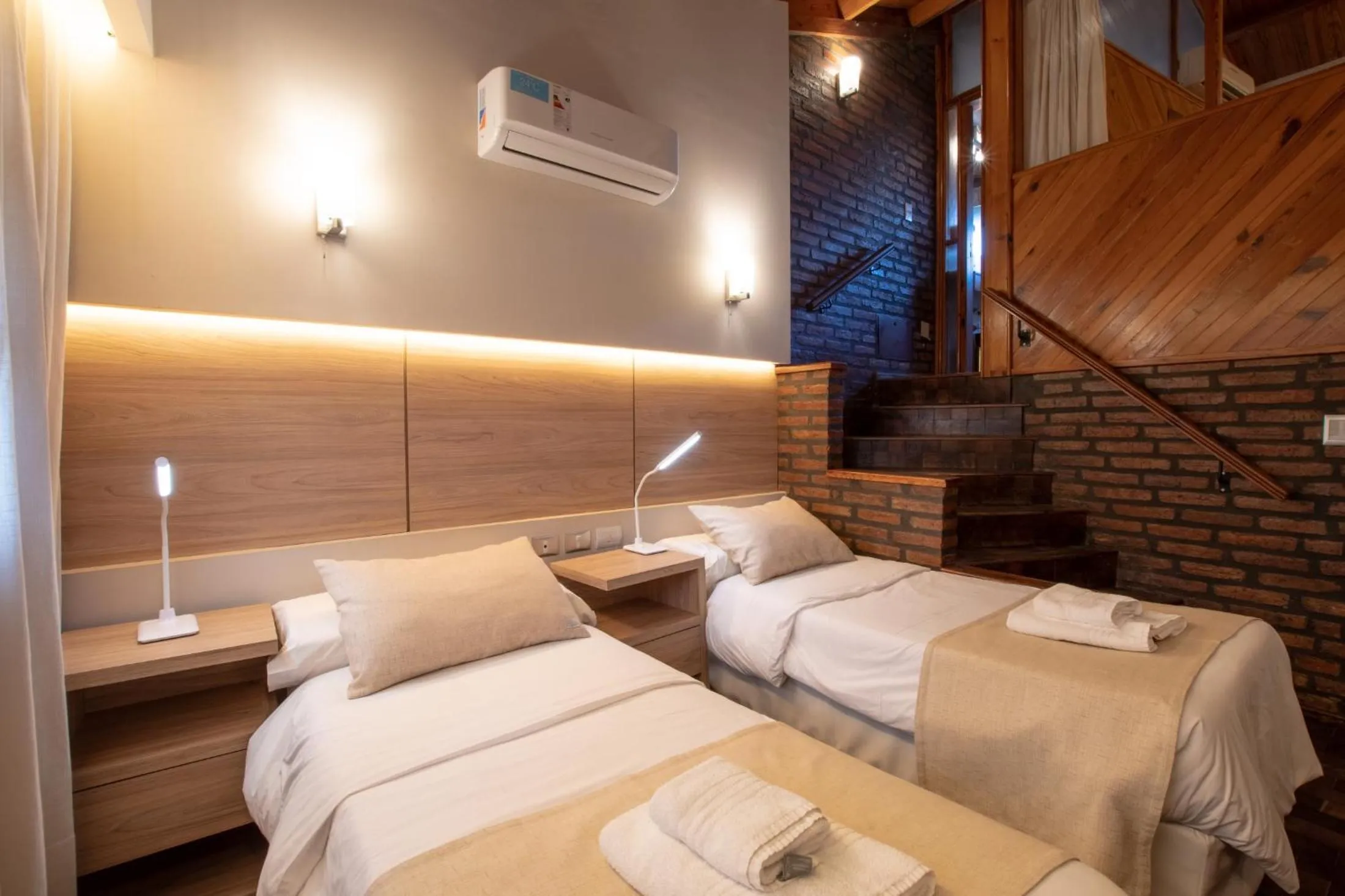 Bedroom, Bed in Portal del Lago Hotel