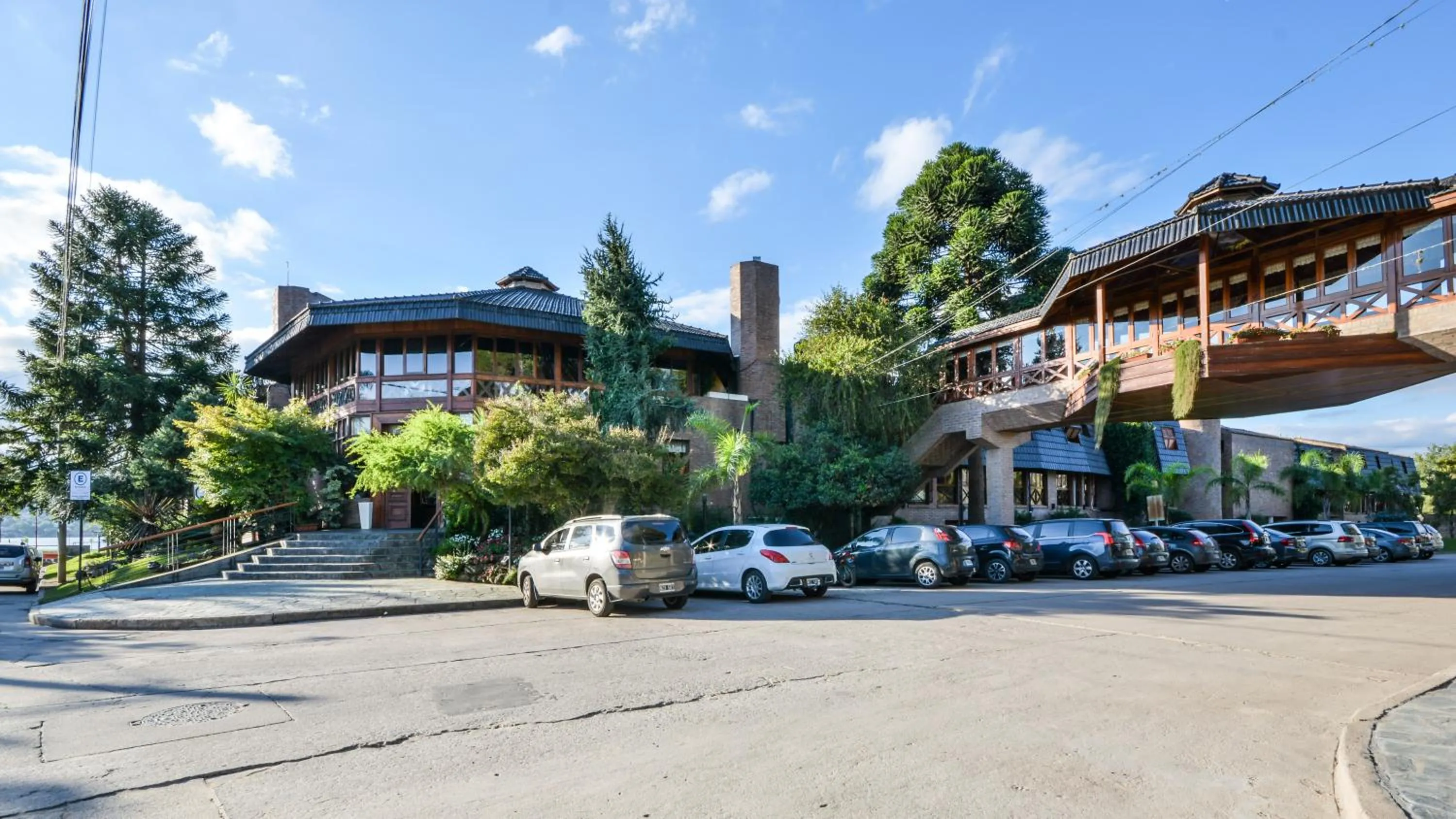 Lobby or reception in Portal del Lago Hotel